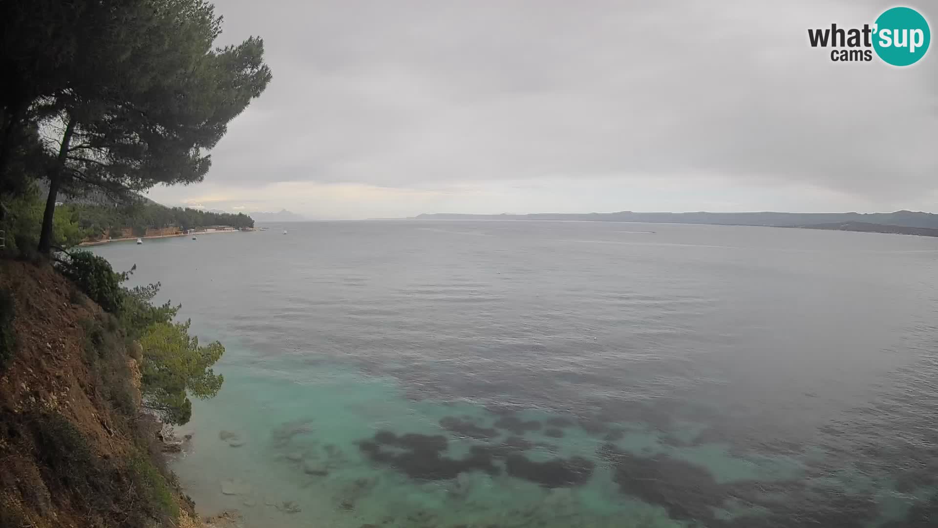 Spletna kamera Plaža Potočine Bol – Pogled v živo na plažo Borak, otok Brač