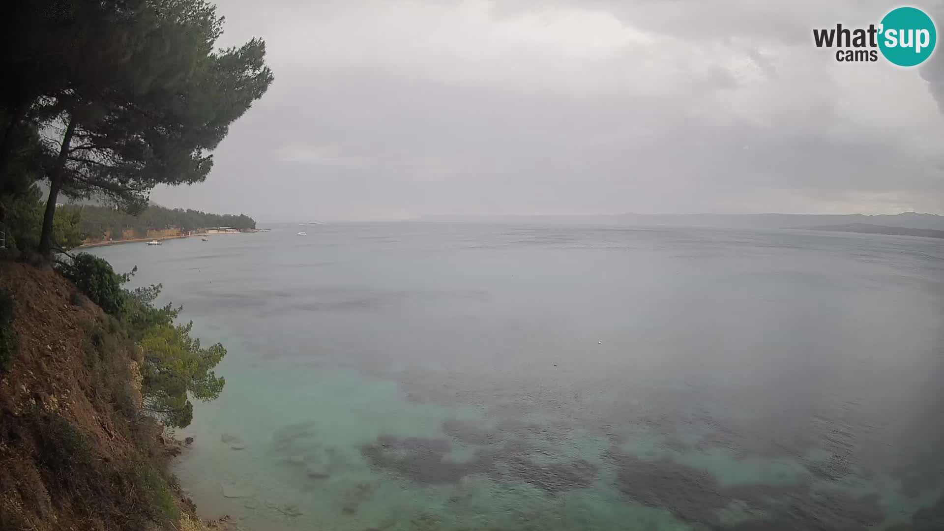 Spletna kamera Plaža Potočine Bol – Pogled v živo na plažo Borak, otok Brač
