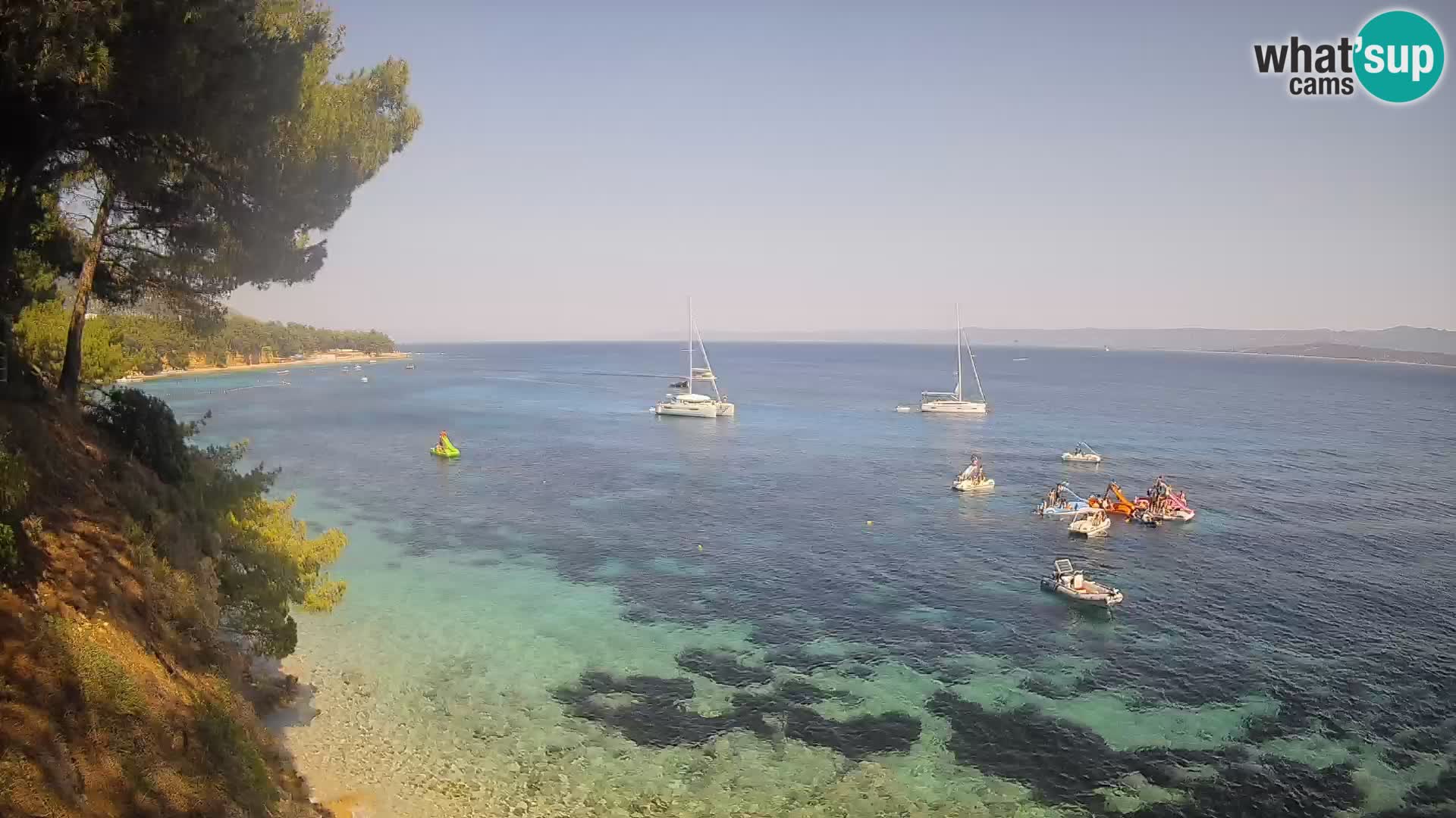 Spletna kamera Plaža Potočine Bol – Pogled v živo na plažo Borak, otok Brač