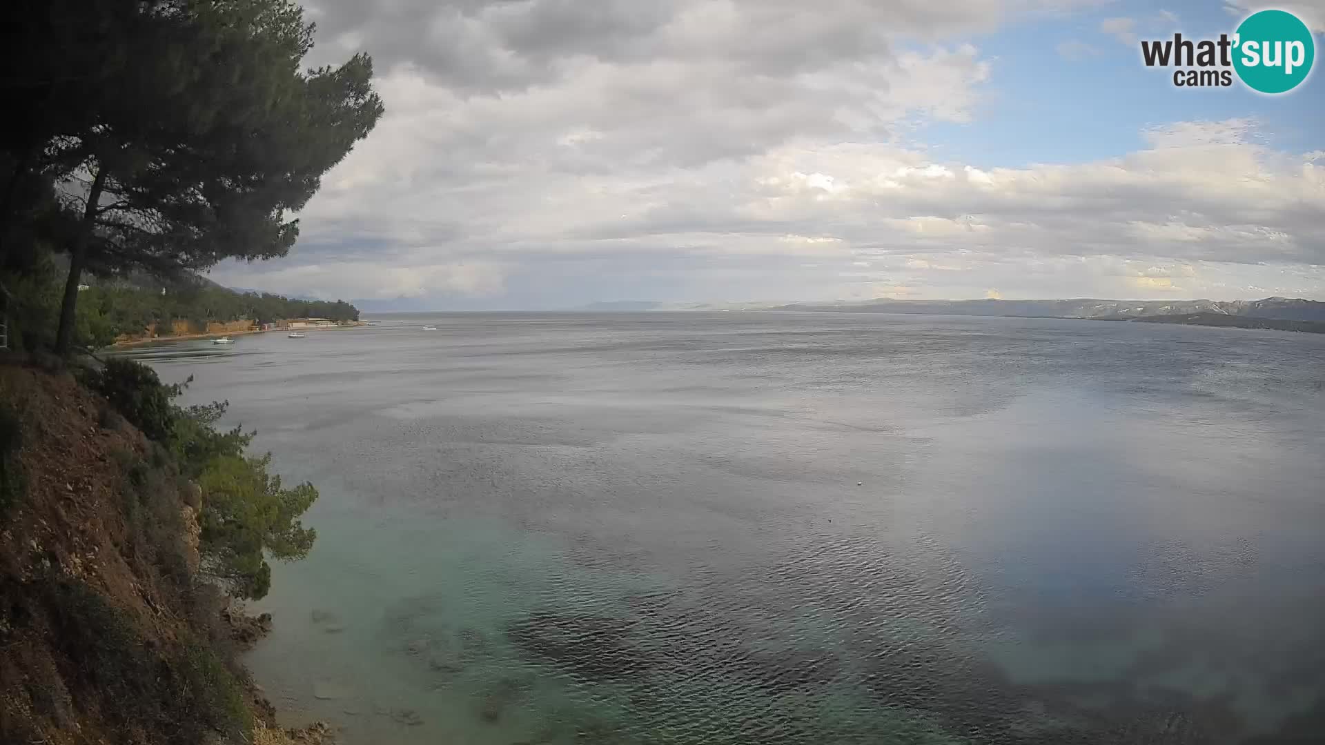 Spletna kamera Plaža Potočine Bol – Pogled v živo na plažo Borak, otok Brač
