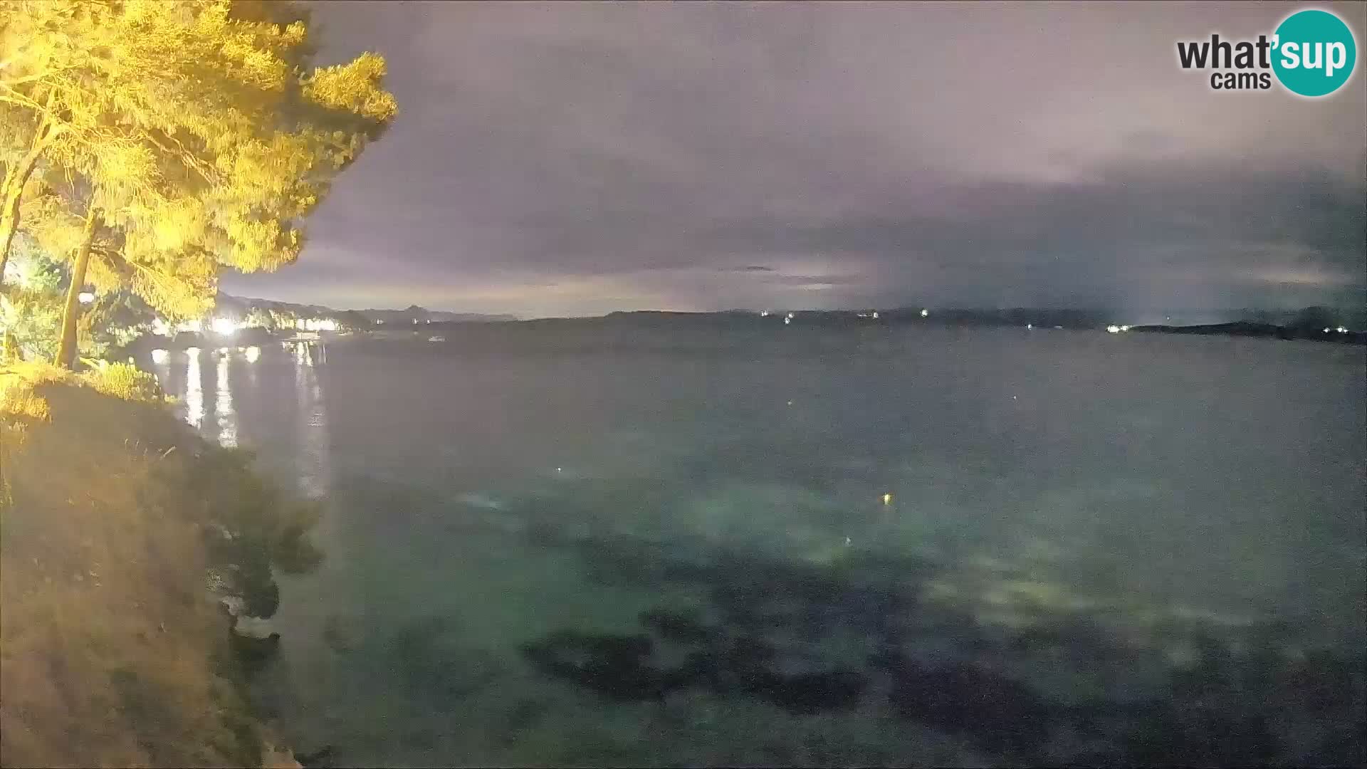 Web kamera Potočine Bol – Pogled uživo na plažu Borak, otok Brač