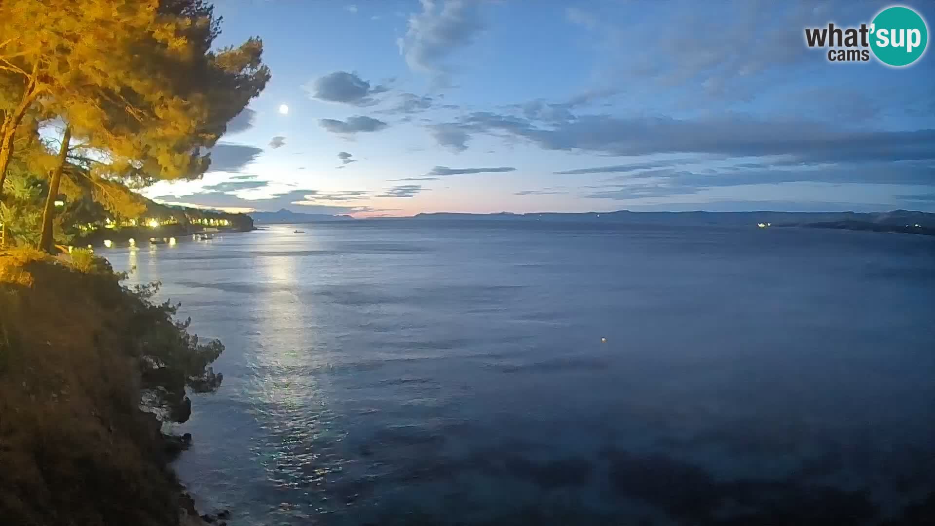 Web kamera Potočine Bol – Pogled uživo na plažu Borak, otok Brač