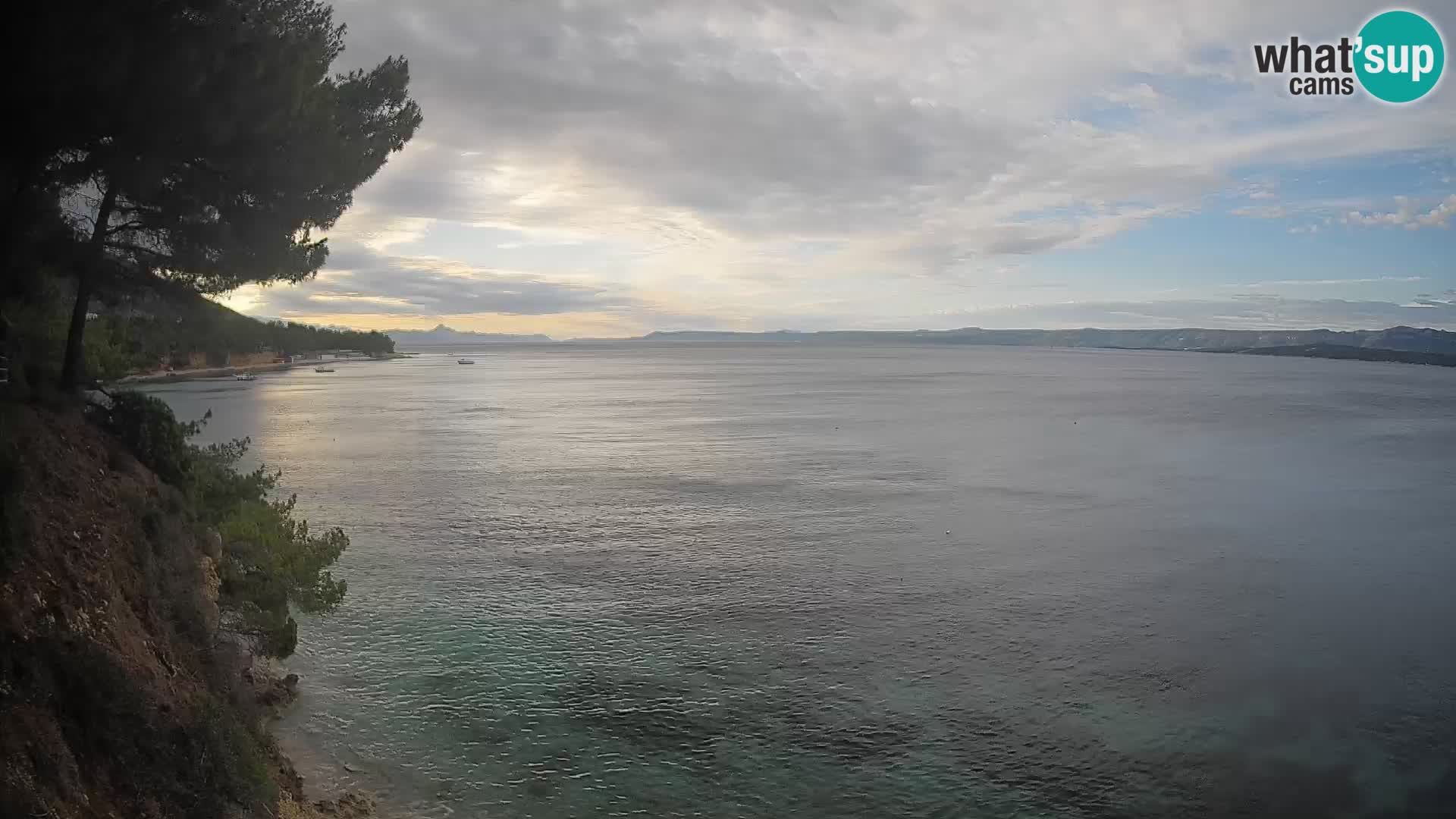 Web kamera Potočine Bol – Pogled uživo na plažu Borak, otok Brač