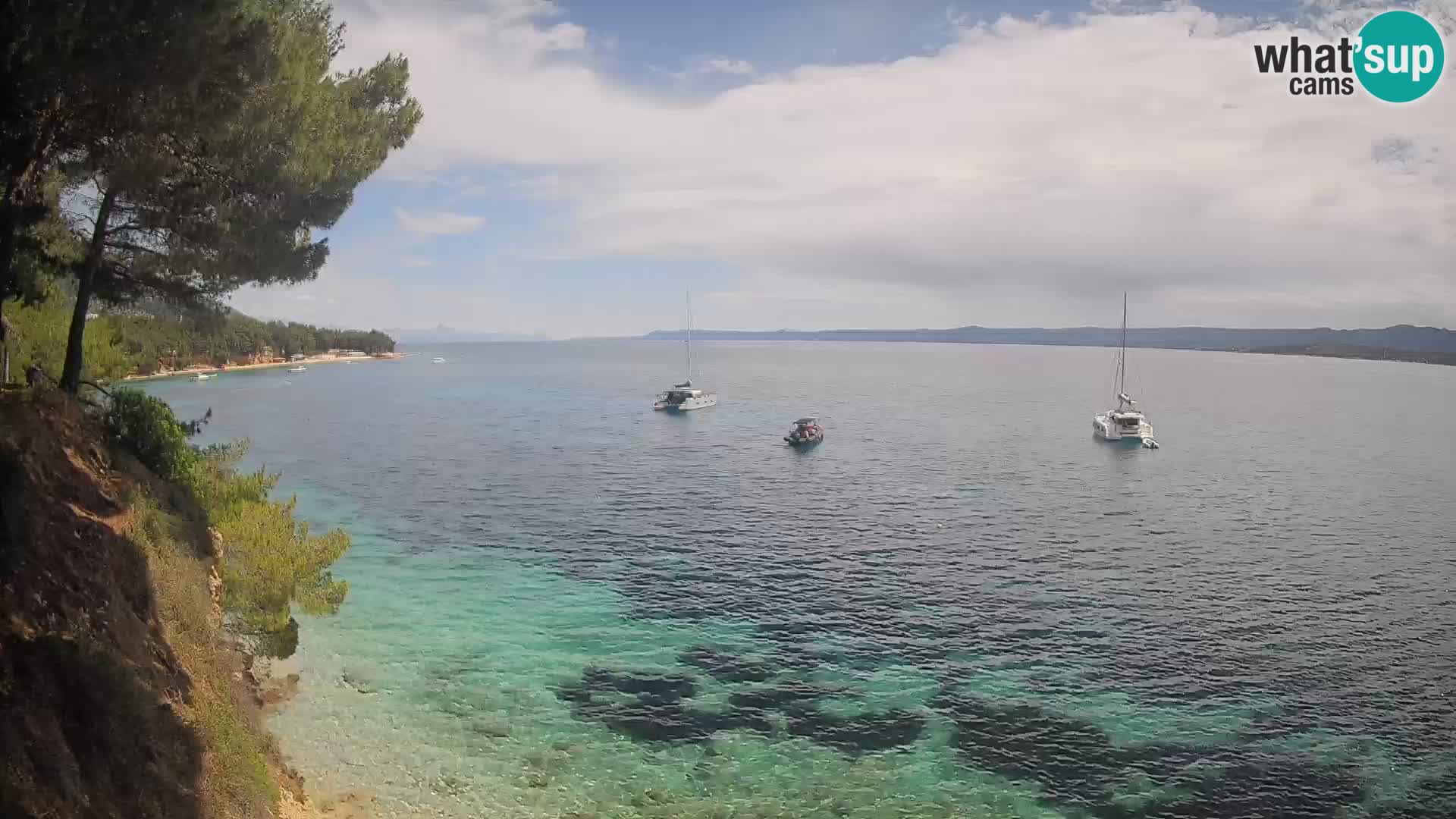 Spletna kamera Plaža Potočine Bol – Pogled v živo na plažo Borak, otok Brač