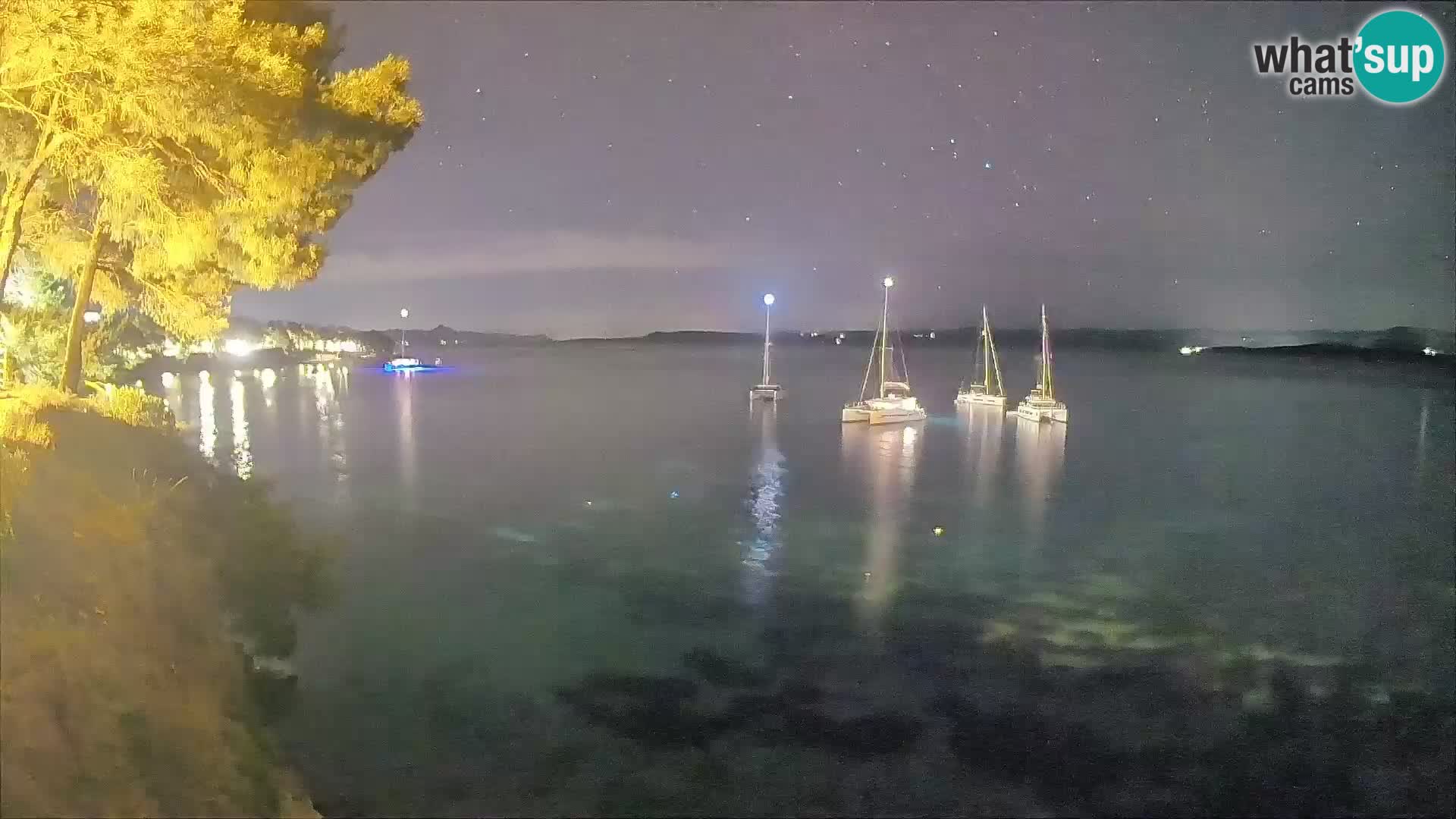 Web kamera Potočine Bol – Pogled uživo na plažu Borak, otok Brač