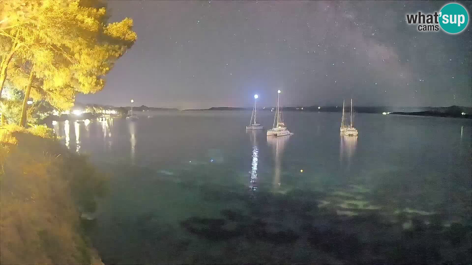 Webcam Spiaggia Potočine Bol – Vista live sulla spiaggia Borak, Isola di Brač