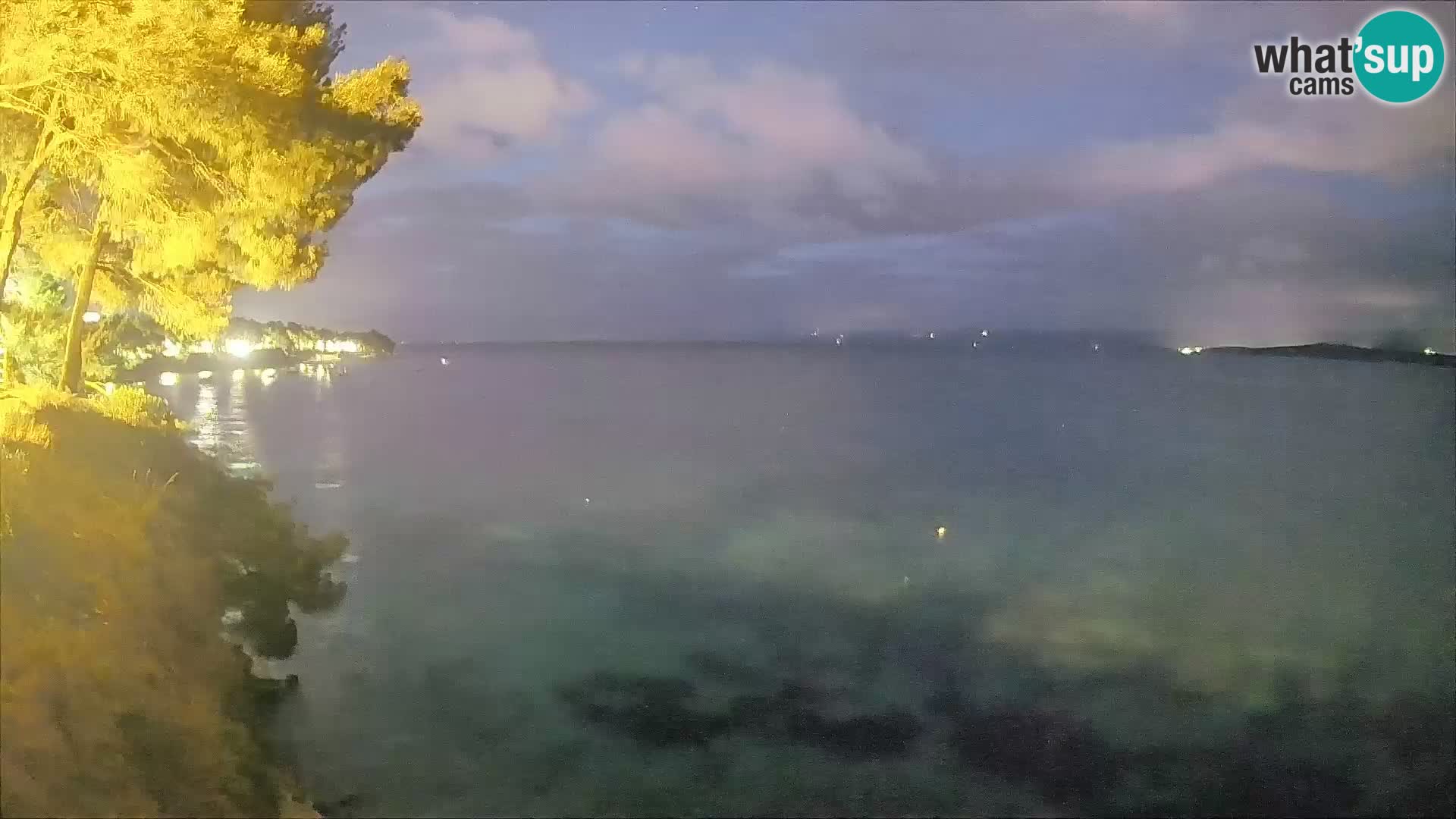 Webcam Spiaggia Potočine Bol – Vista live sulla spiaggia Borak, Isola di Brač