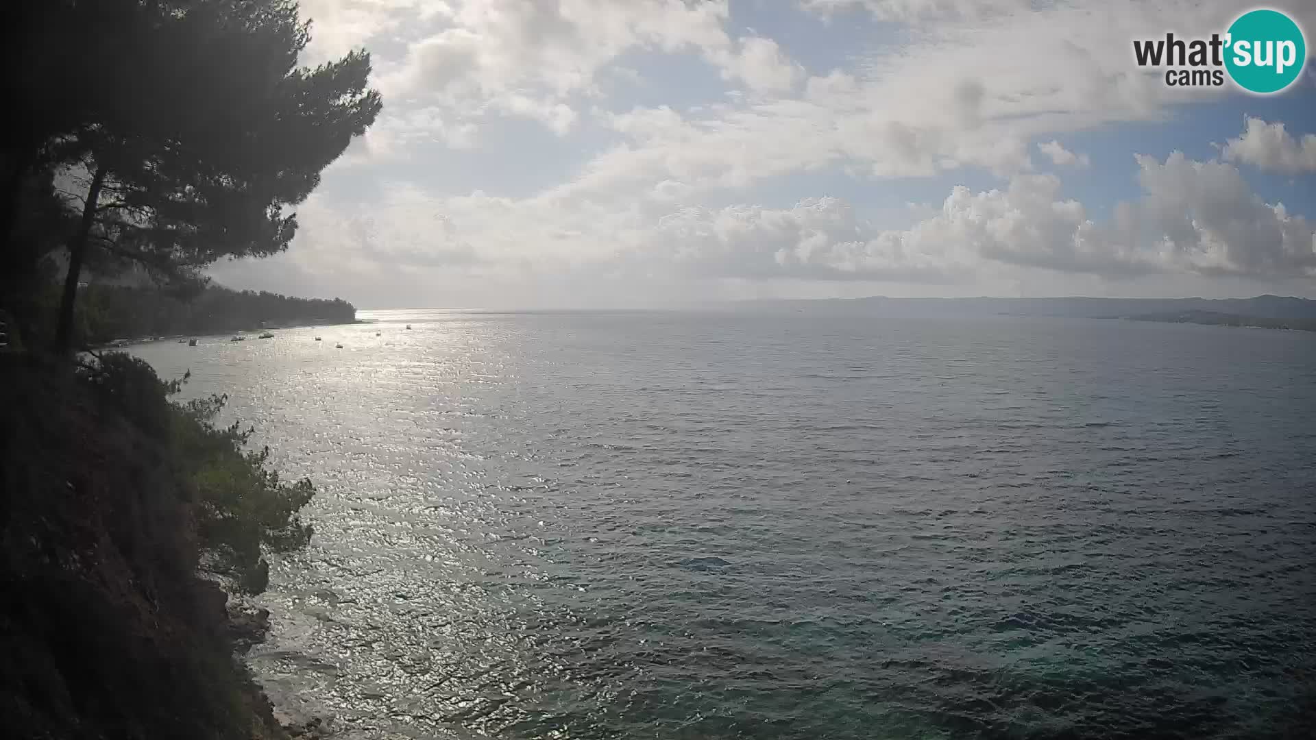 Spletna kamera Plaža Potočine Bol – Pogled v živo na plažo Borak, otok Brač