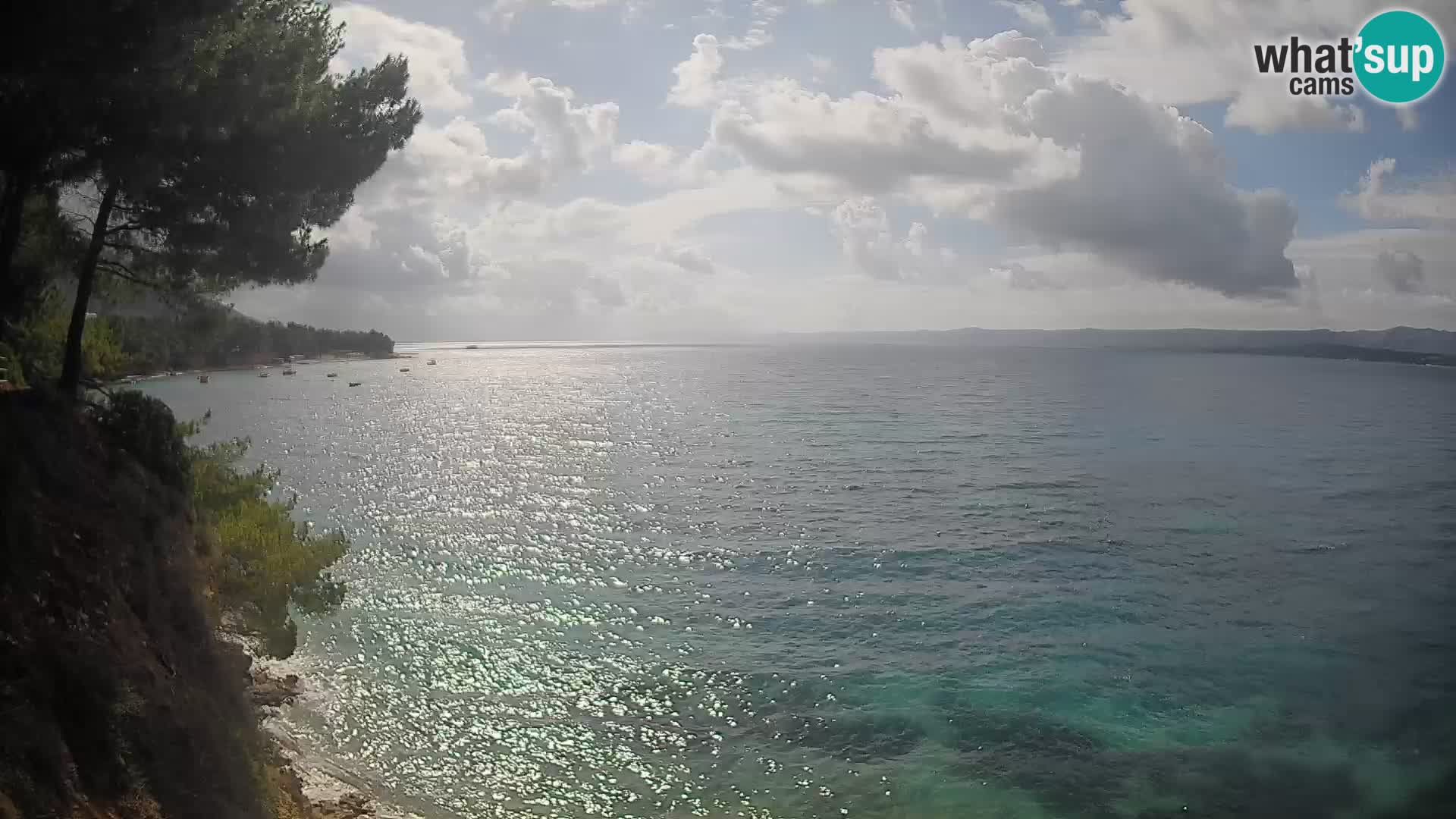 Spletna kamera Plaža Potočine Bol – Pogled v živo na plažo Borak, otok Brač