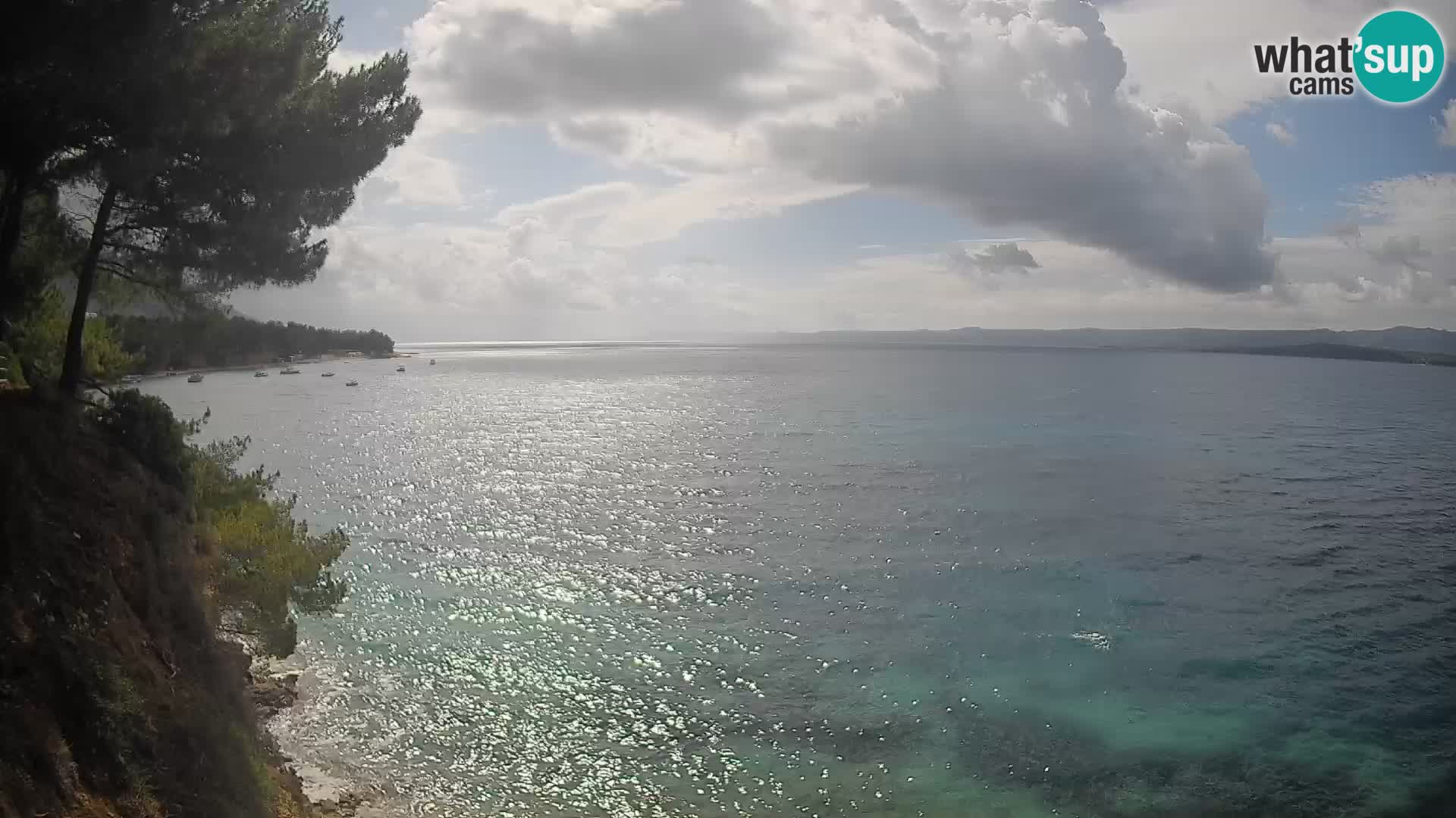 Spletna kamera Plaža Potočine Bol – Pogled v živo na plažo Borak, otok Brač