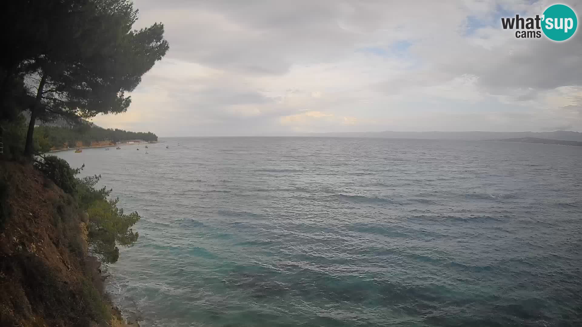 Spletna kamera Plaža Potočine Bol – Pogled v živo na plažo Borak, otok Brač