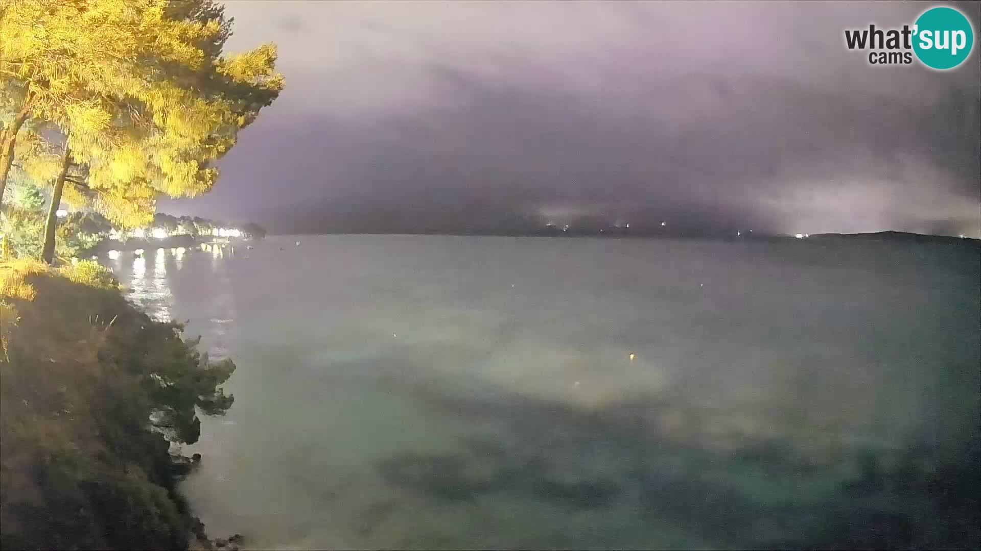 Web kamera Potočine Bol – Pogled uživo na plažu Borak, otok Brač