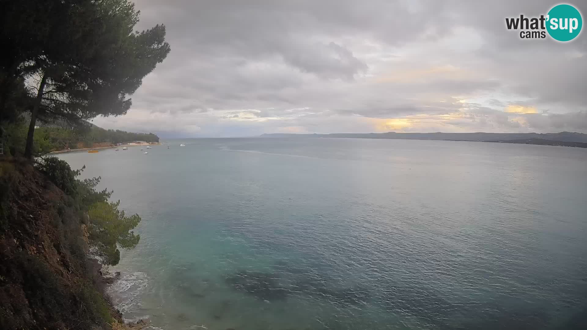 Web kamera Potočine Bol – Pogled uživo na plažu Borak, otok Brač