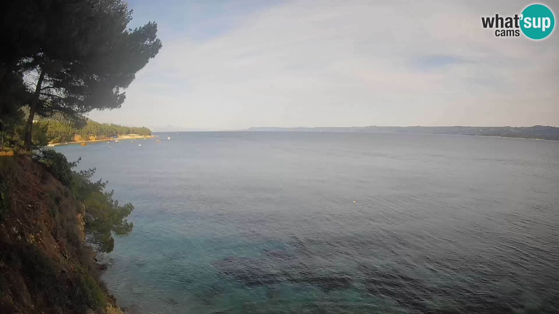 Spletna kamera Plaža Potočine Bol – Pogled v živo na plažo Borak, otok Brač