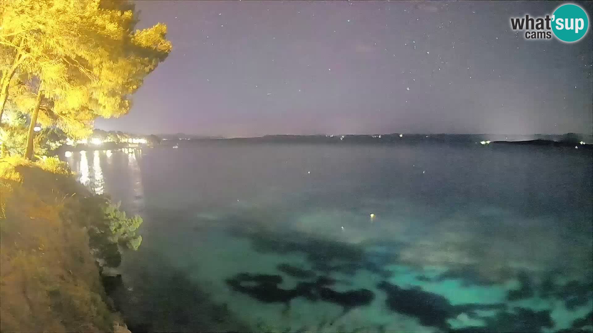 Webcam Spiaggia Potočine Bol – Vista live sulla spiaggia Borak, Isola di Brač