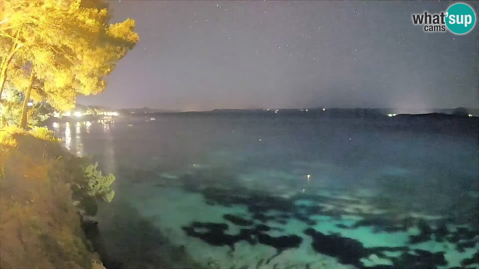 Webcam Spiaggia Potočine Bol – Vista live sulla spiaggia Borak, Isola di Brač