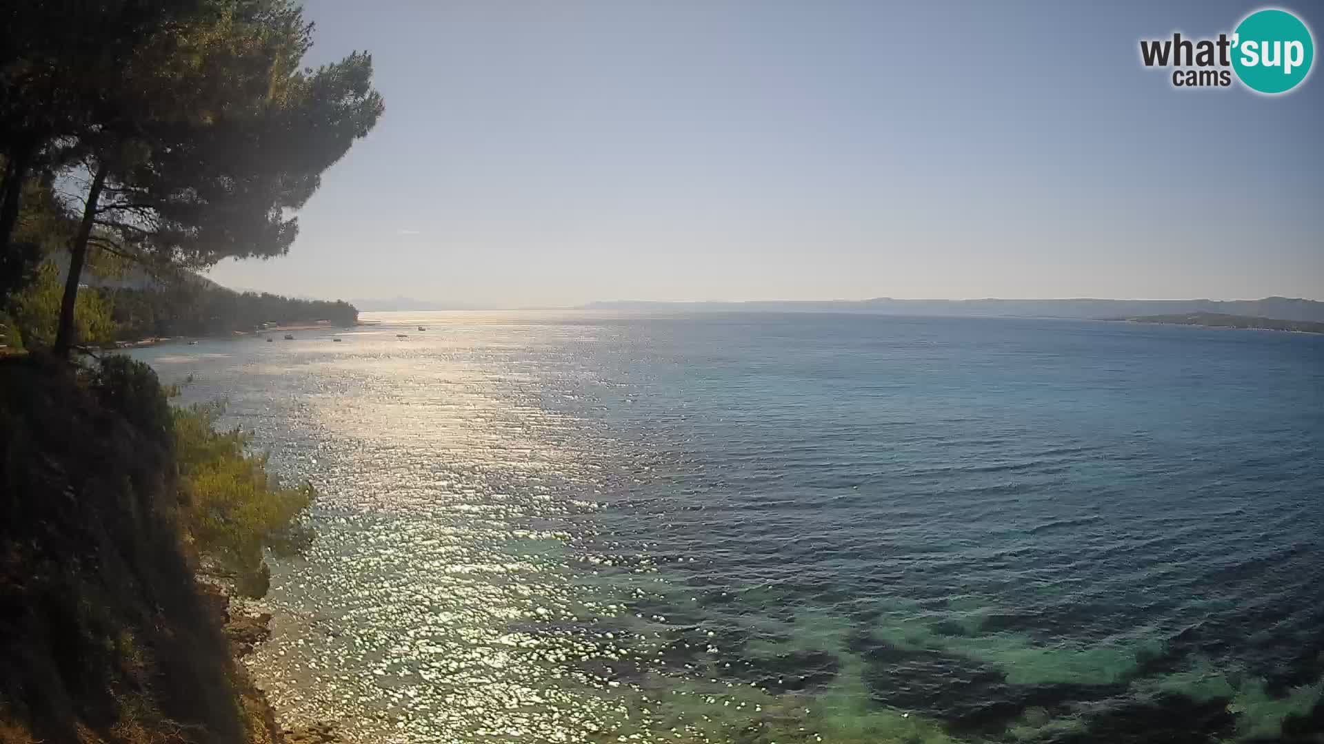 Spletna kamera Plaža Potočine Bol – Pogled v živo na plažo Borak, otok Brač