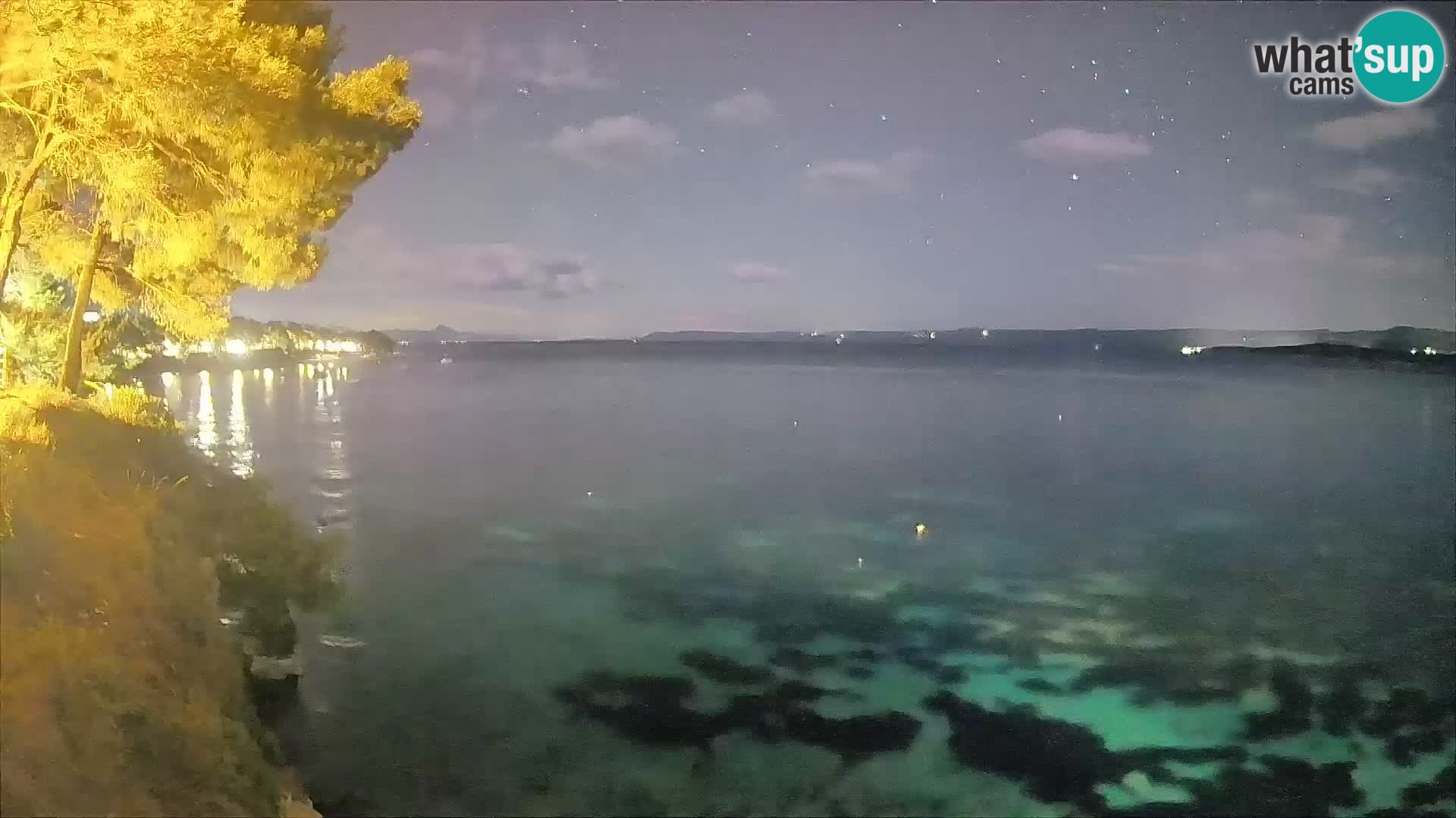 Web kamera Potočine Bol – Pogled uživo na plažu Borak, otok Brač
