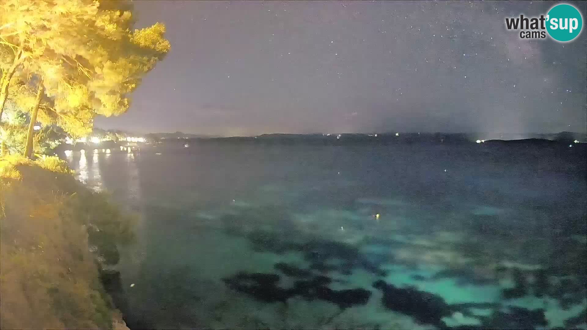 Web kamera Potočine Bol – Pogled uživo na plažu Borak, otok Brač