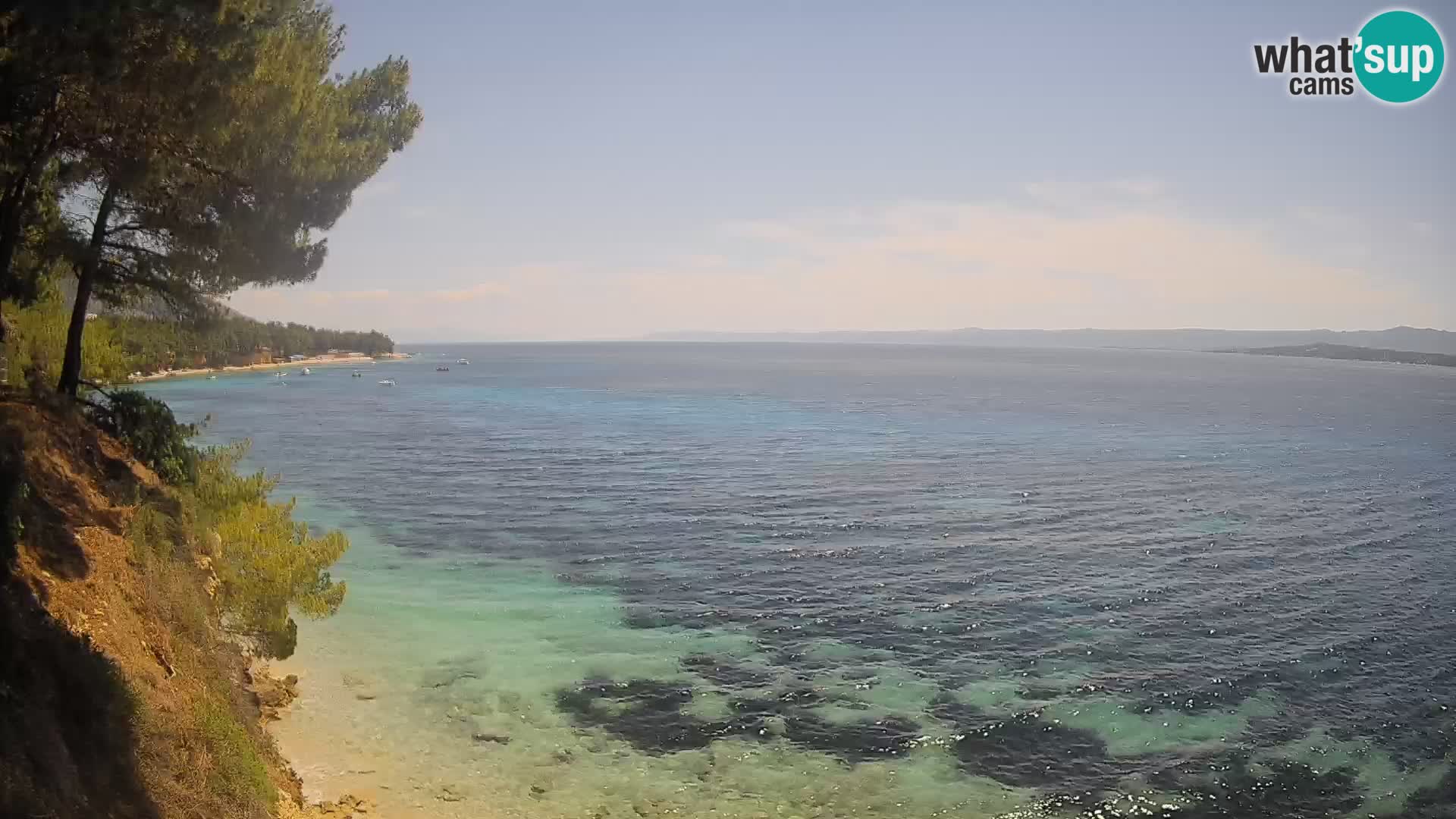 Spletna kamera Plaža Potočine Bol – Pogled v živo na plažo Borak, otok Brač