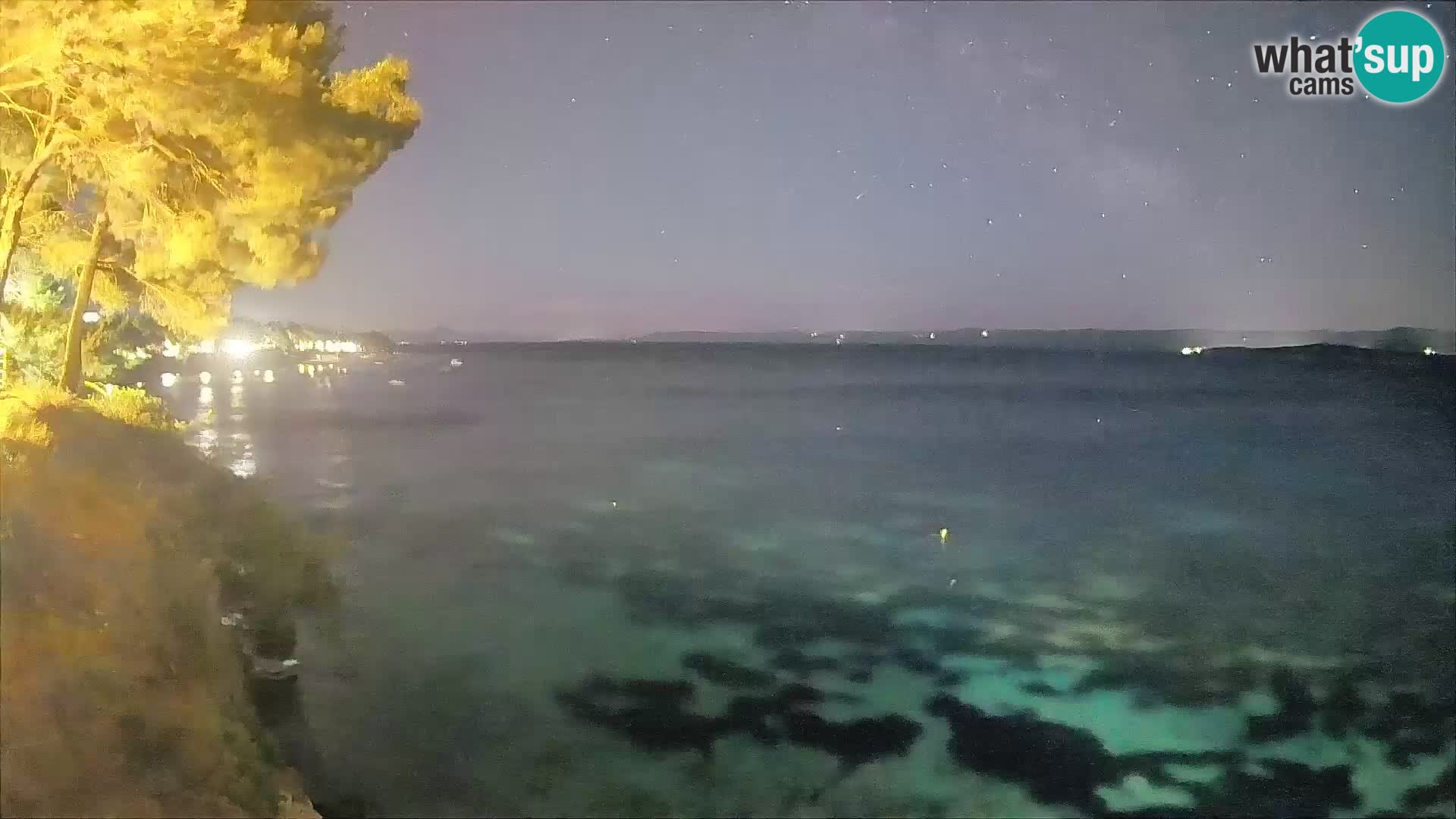 Webcam Spiaggia Potočine Bol – Vista live sulla spiaggia Borak, Isola di Brač