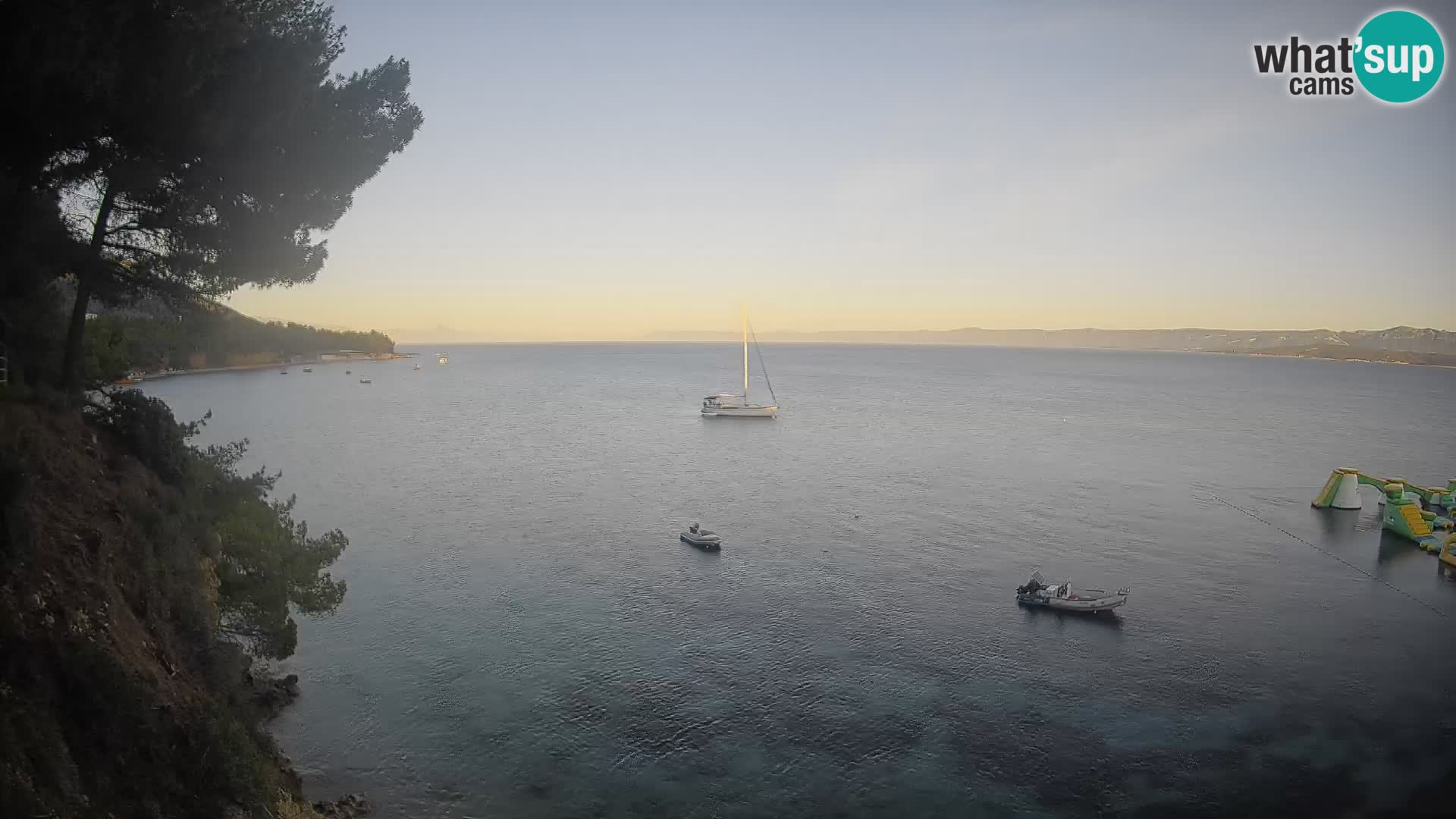 Webcam Spiaggia Potočine Bol – Vista live sulla spiaggia Borak, Isola di Brač