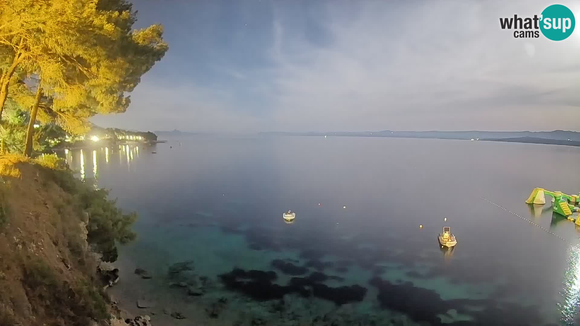 Web kamera Potočine Bol – Pogled uživo na plažu Borak, otok Brač