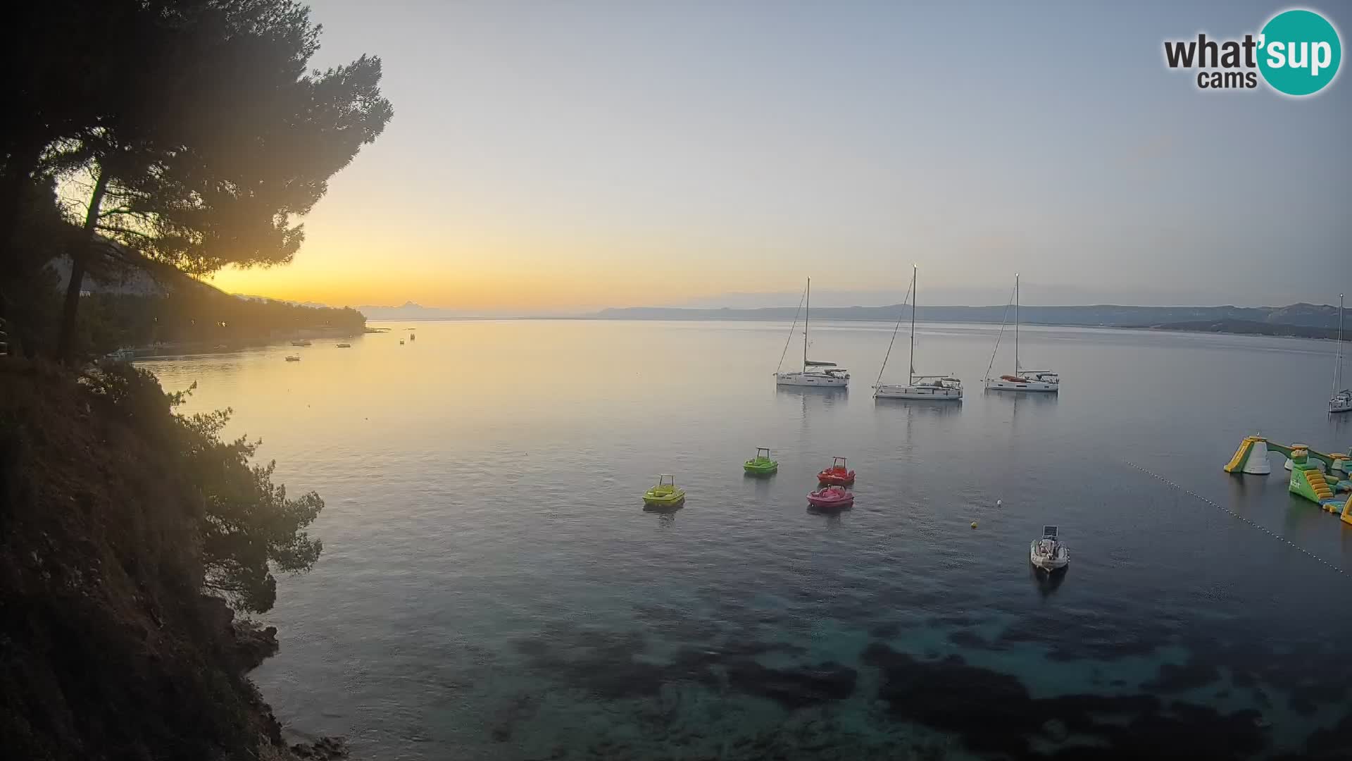 Web kamera Potočine Bol – Pogled uživo na plažu Borak, otok Brač