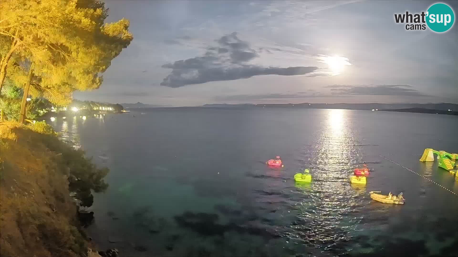 Web kamera Potočine Bol – Pogled uživo na plažu Borak, otok Brač