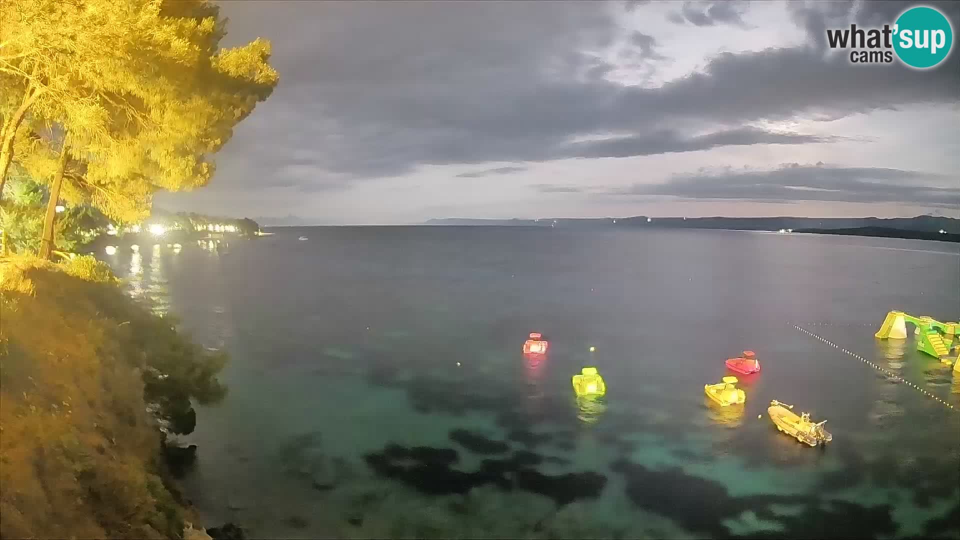Web kamera Potočine Bol – Pogled uživo na plažu Borak, otok Brač