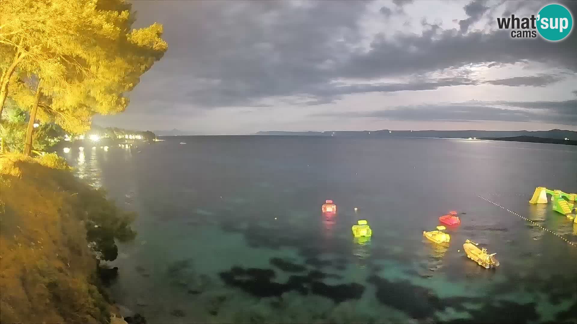 Web kamera Potočine Bol – Pogled uživo na plažu Borak, otok Brač