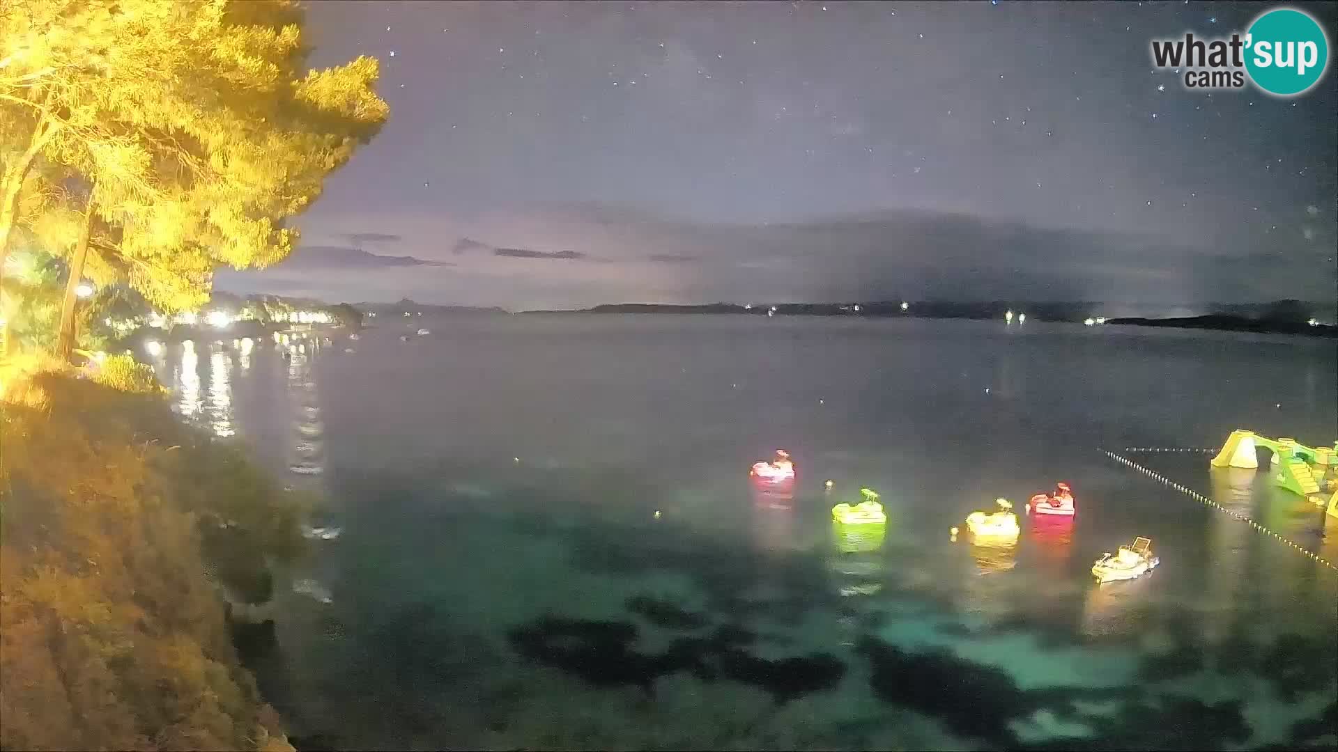 Webcam Spiaggia Potočine Bol – Vista live sulla spiaggia Borak, Isola di Brač