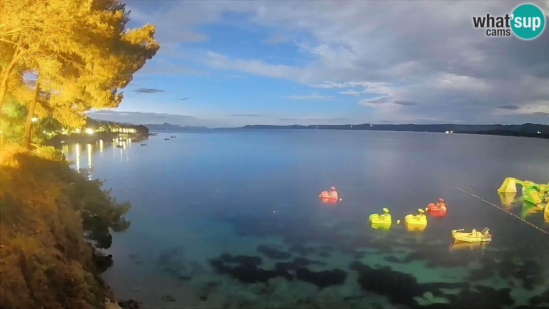 Web kamera Potočine Bol – Pogled uživo na plažu Borak, otok Brač