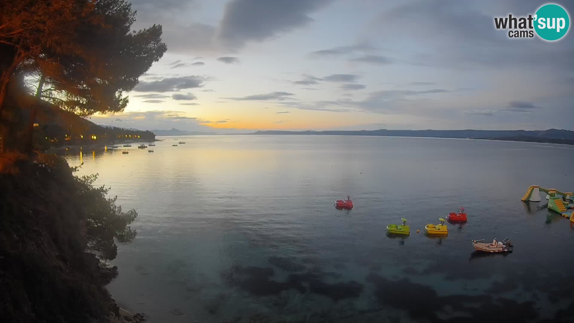 Webcam Spiaggia Potočine Bol – Vista live sulla spiaggia Borak, Isola di Brač