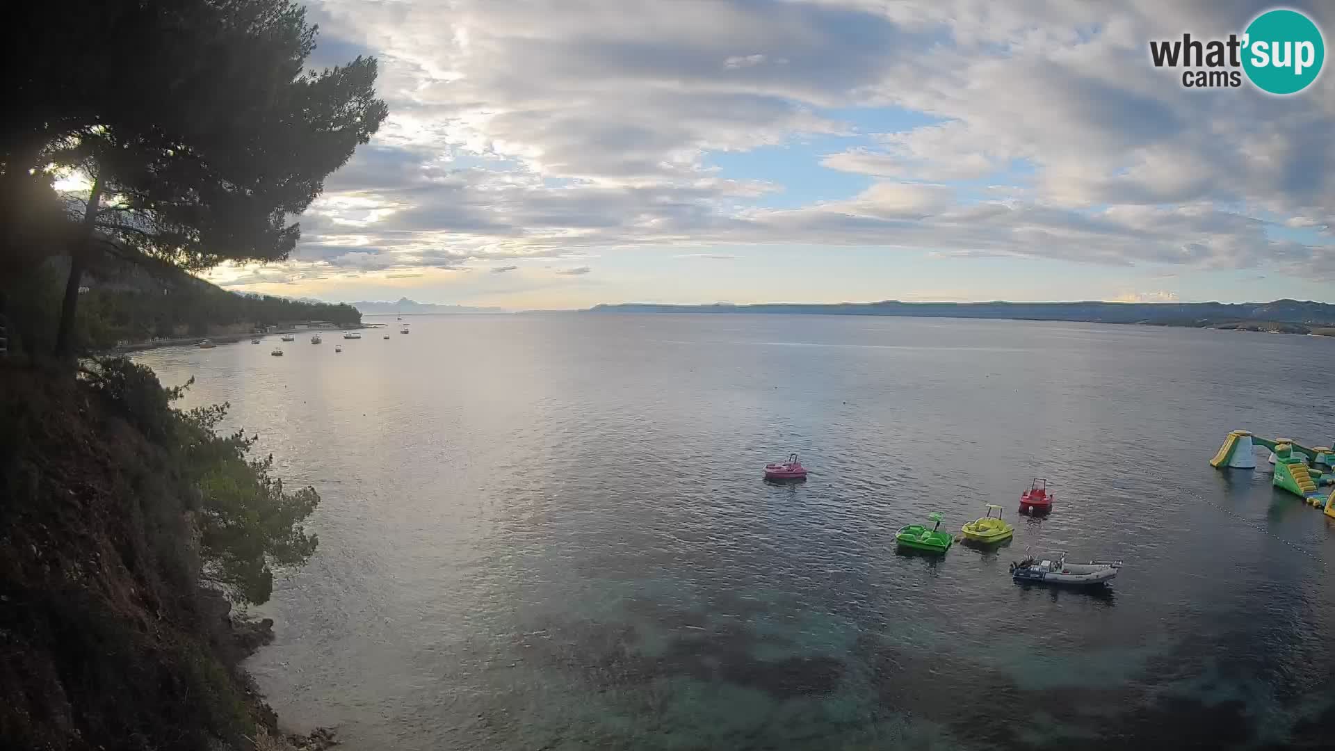 Web kamera Potočine Bol – Pogled uživo na plažu Borak, otok Brač