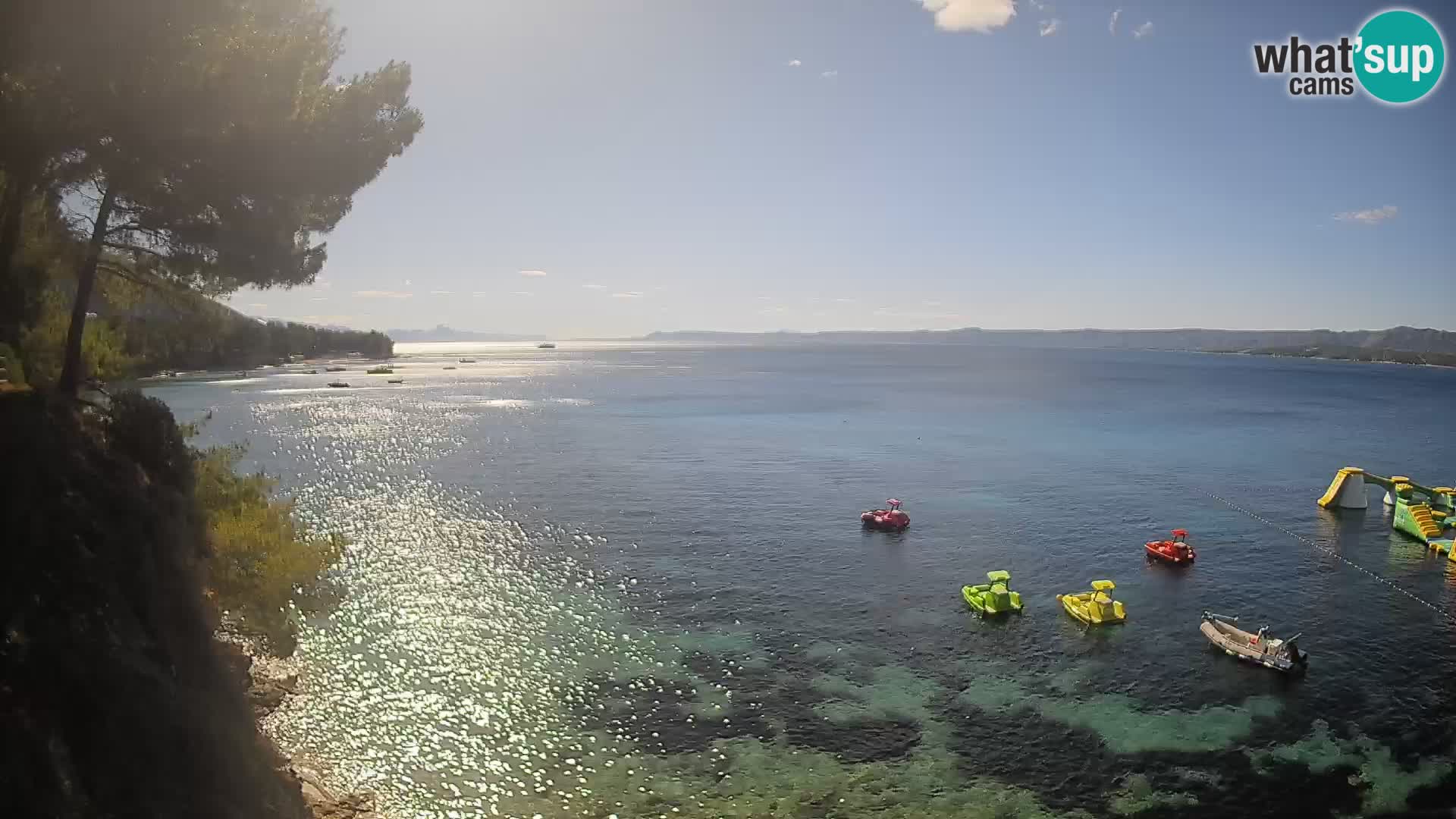 Spletna kamera Plaža Potočine Bol – Pogled v živo na plažo Borak, otok Brač