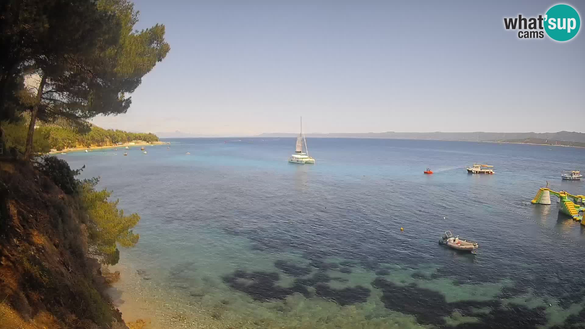 Spletna kamera Plaža Potočine Bol – Pogled v živo na plažo Borak, otok Brač