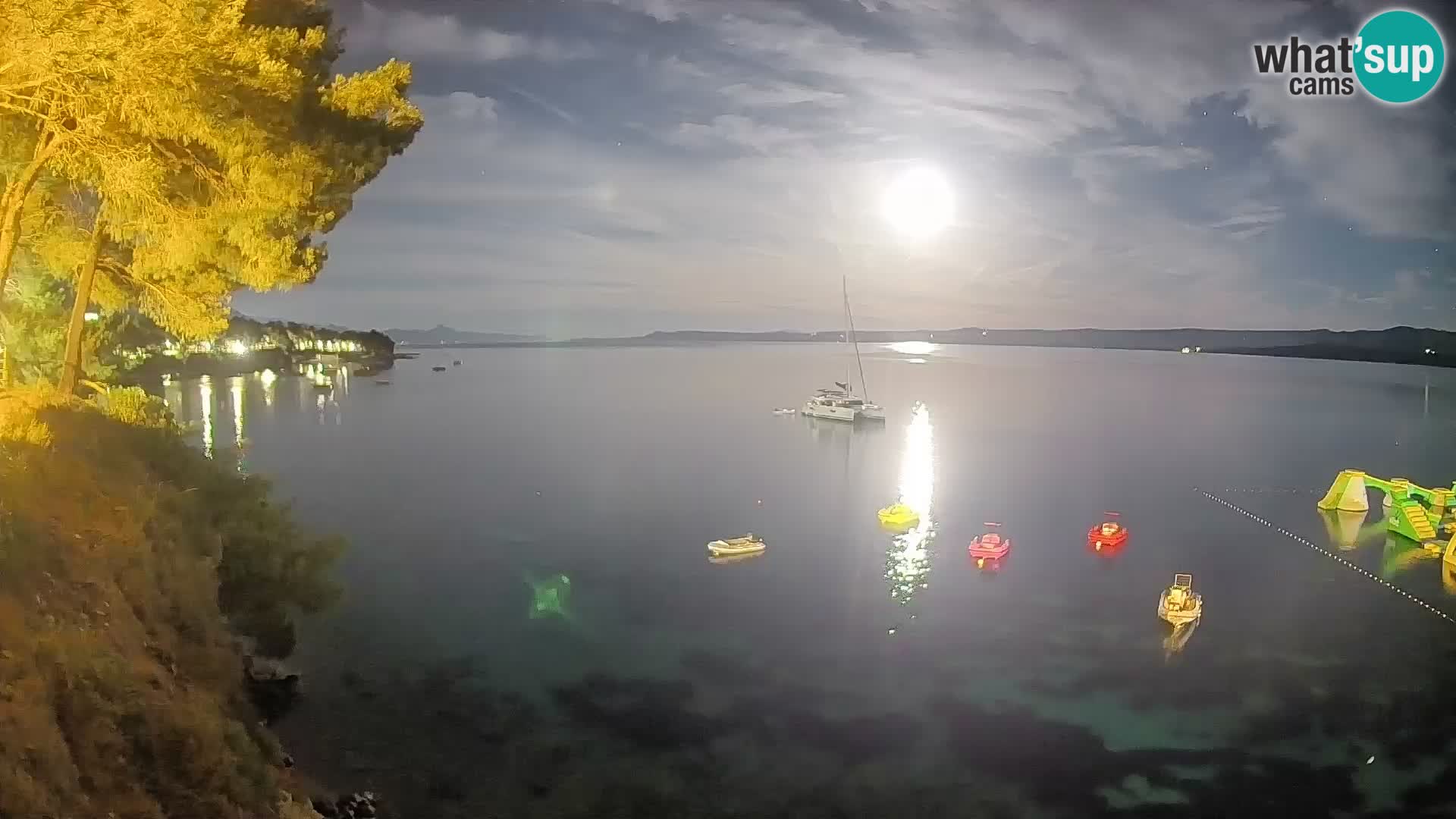 Webcam Playa Potočine Bol – Vista en vivo de Borak Beach, Isla de Brač
