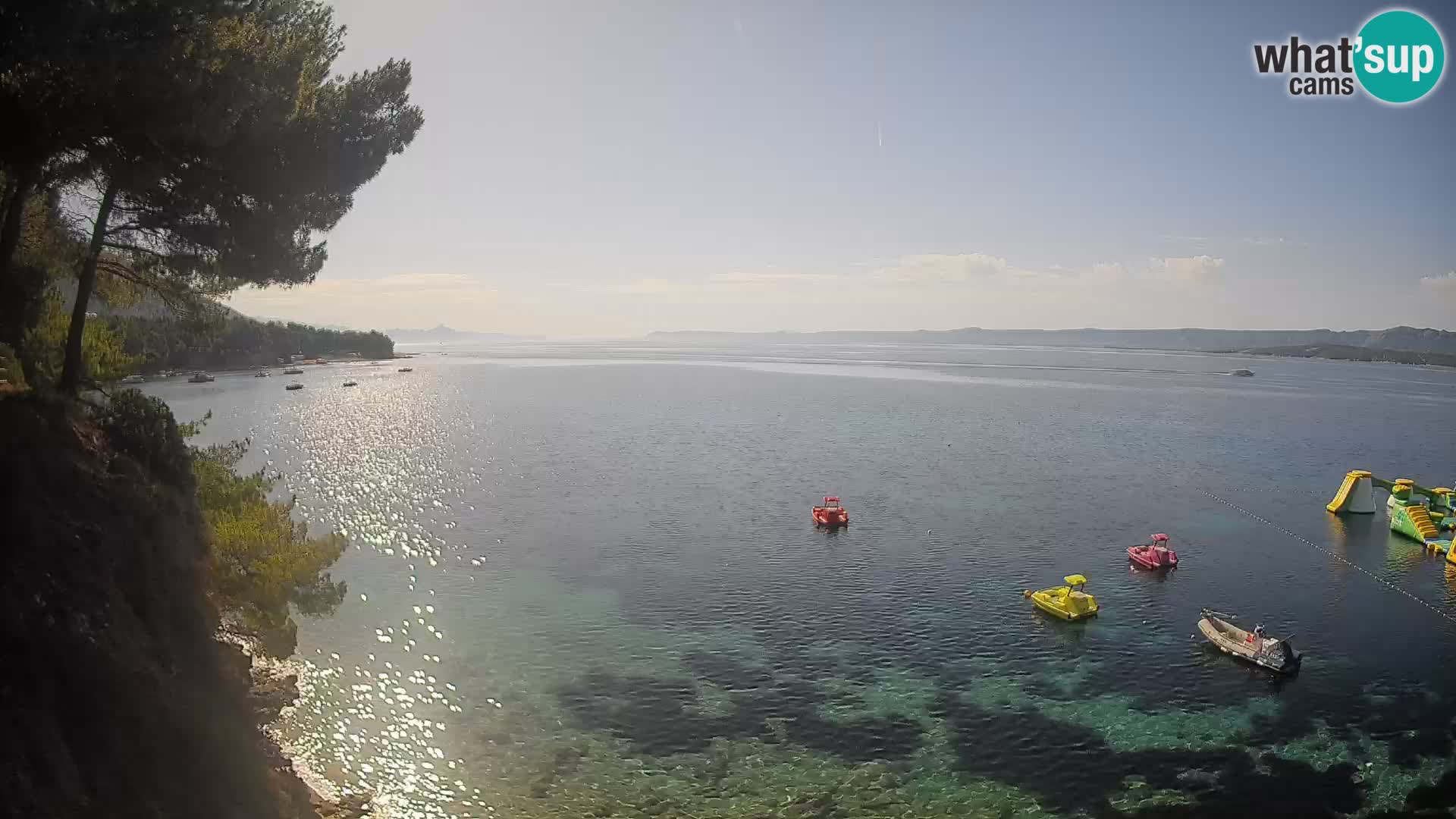 Spletna kamera Plaža Potočine Bol – Pogled v živo na plažo Borak, otok Brač