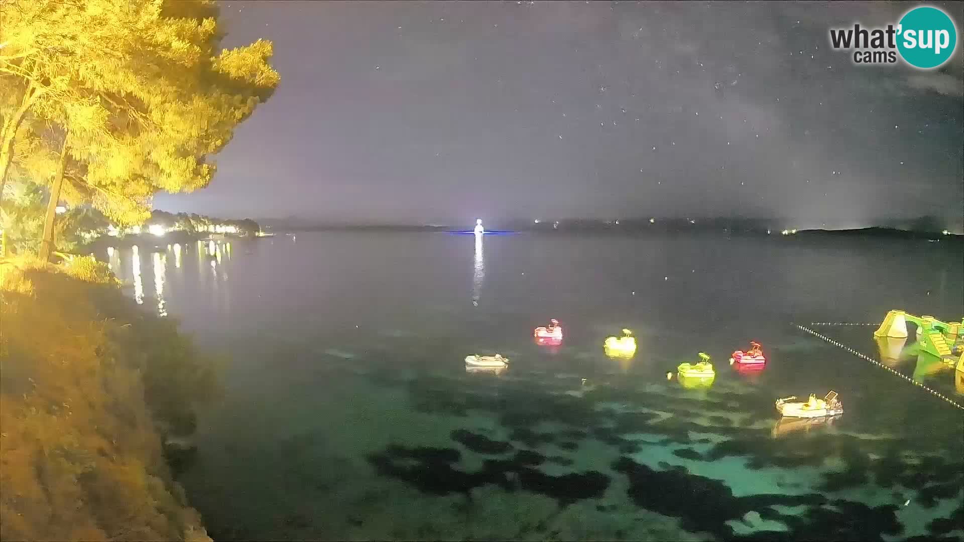 Webcam Spiaggia Potočine Bol – Vista live sulla spiaggia Borak, Isola di Brač