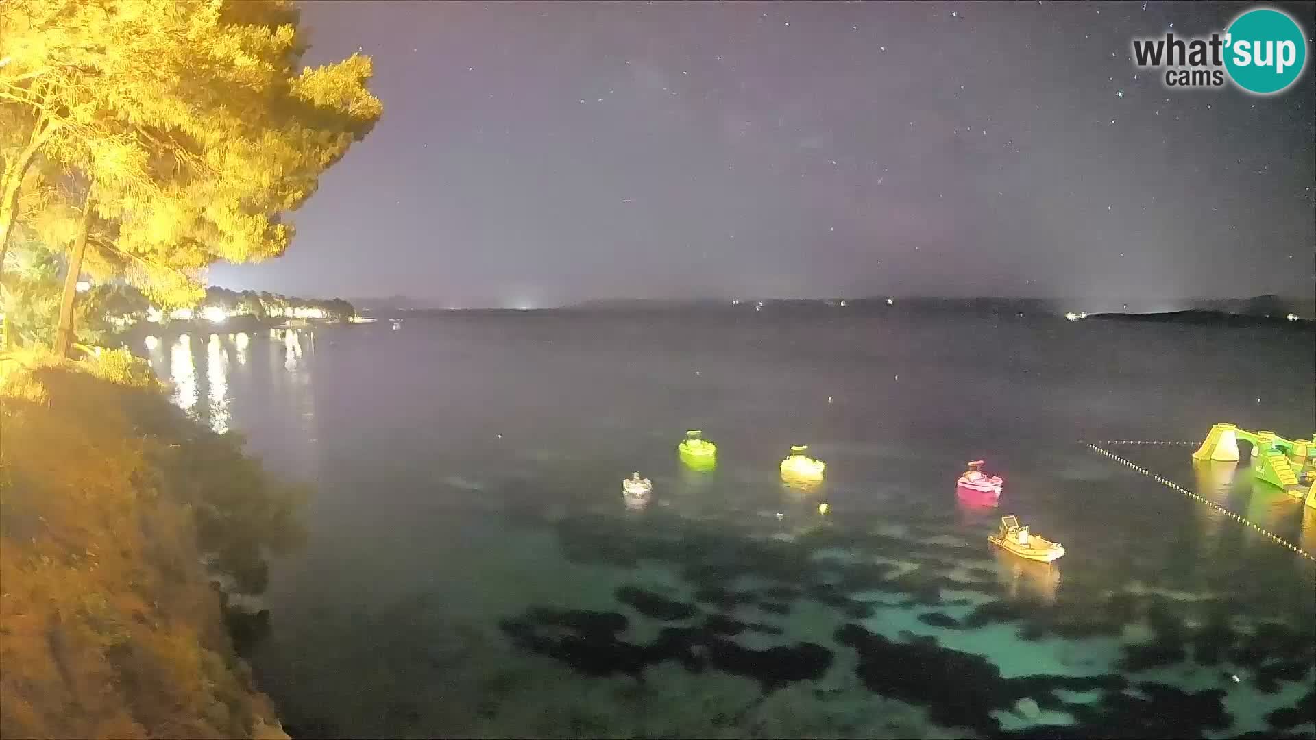 Web kamera Potočine Bol – Pogled uživo na plažu Borak, otok Brač