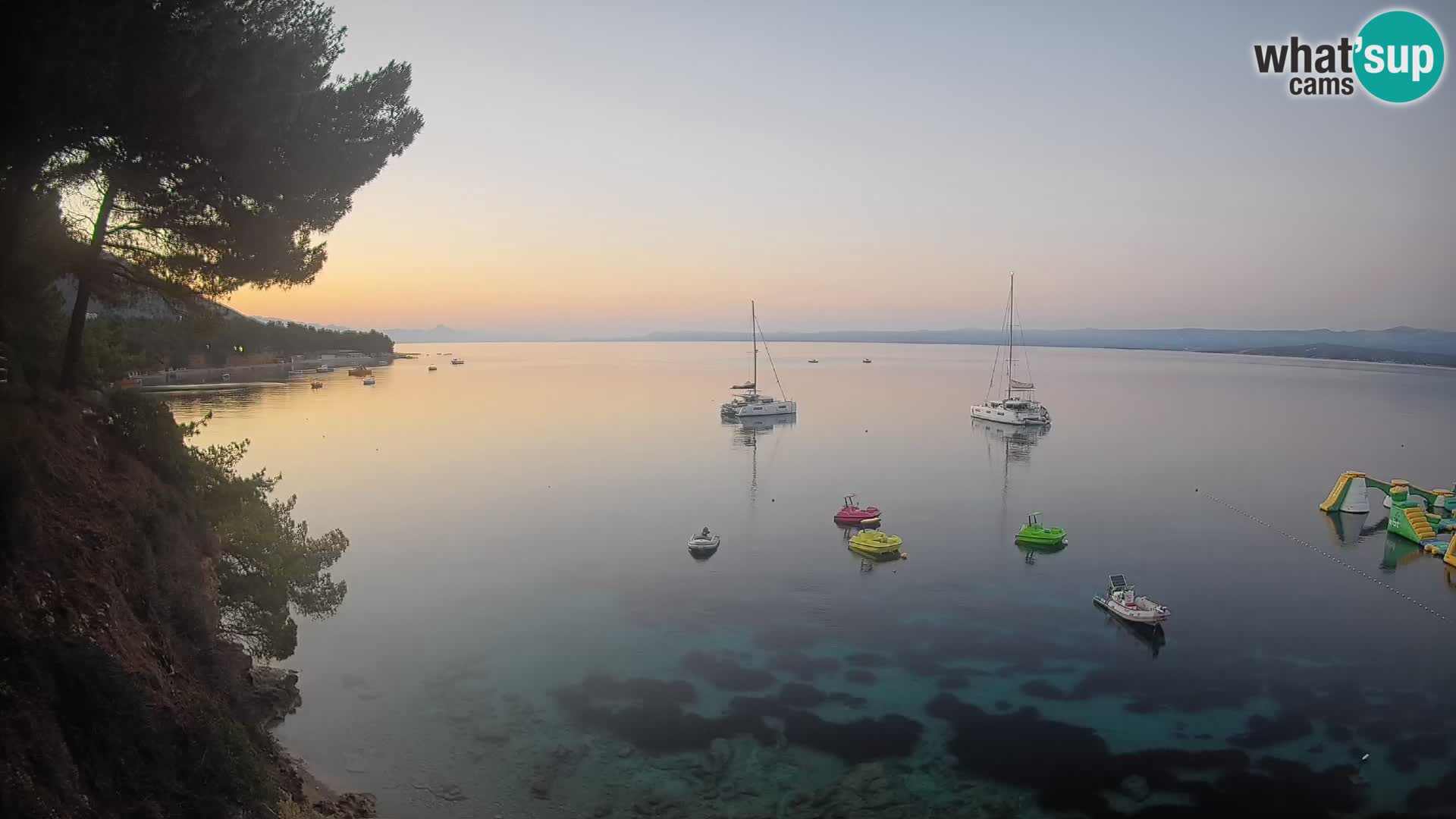 Webcam Spiaggia Potočine Bol – Vista live sulla spiaggia Borak, Isola di Brač