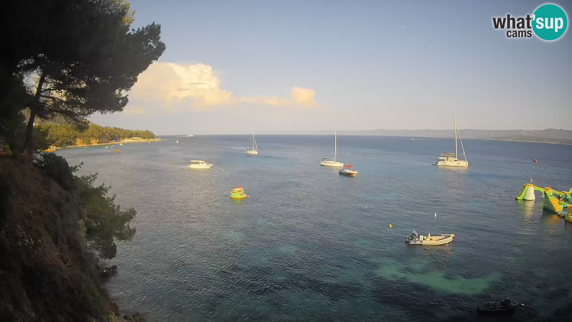 Spletna kamera Plaža Potočine Bol – Pogled v živo na plažo Borak, otok Brač