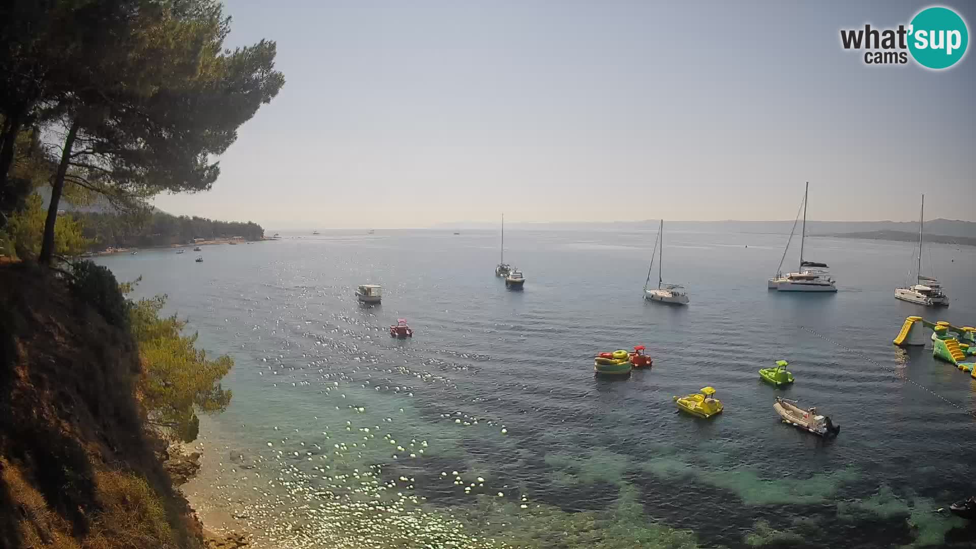 Spletna kamera Plaža Potočine Bol – Pogled v živo na plažo Borak, otok Brač
