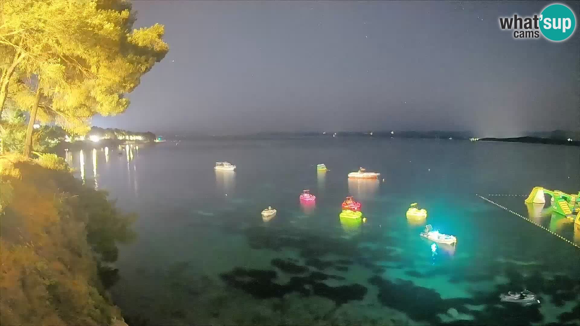Web kamera Potočine Bol – Pogled uživo na plažu Borak, otok Brač