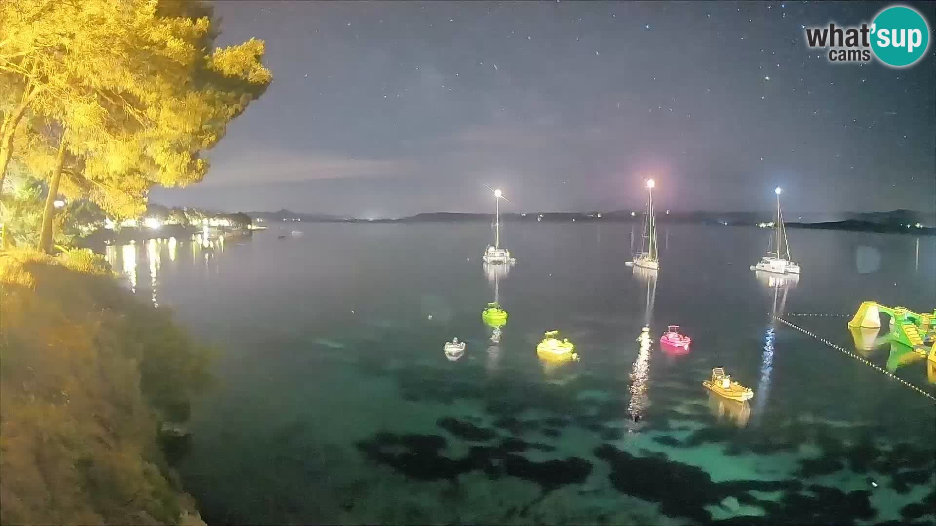 Webcam Spiaggia Potočine Bol – Vista live sulla spiaggia Borak, Isola di Brač