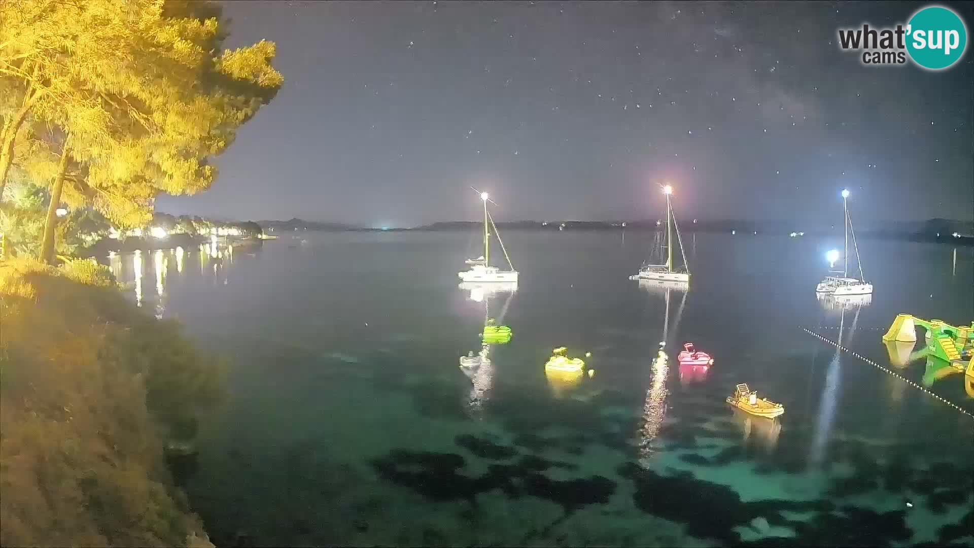 Web kamera Potočine Bol – Pogled uživo na plažu Borak, otok Brač
