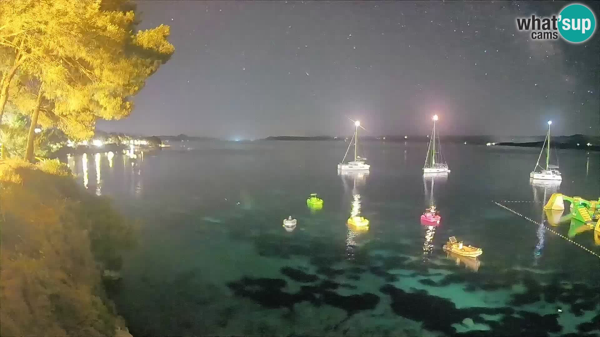 Webcam Spiaggia Potočine Bol – Vista live sulla spiaggia Borak, Isola di Brač