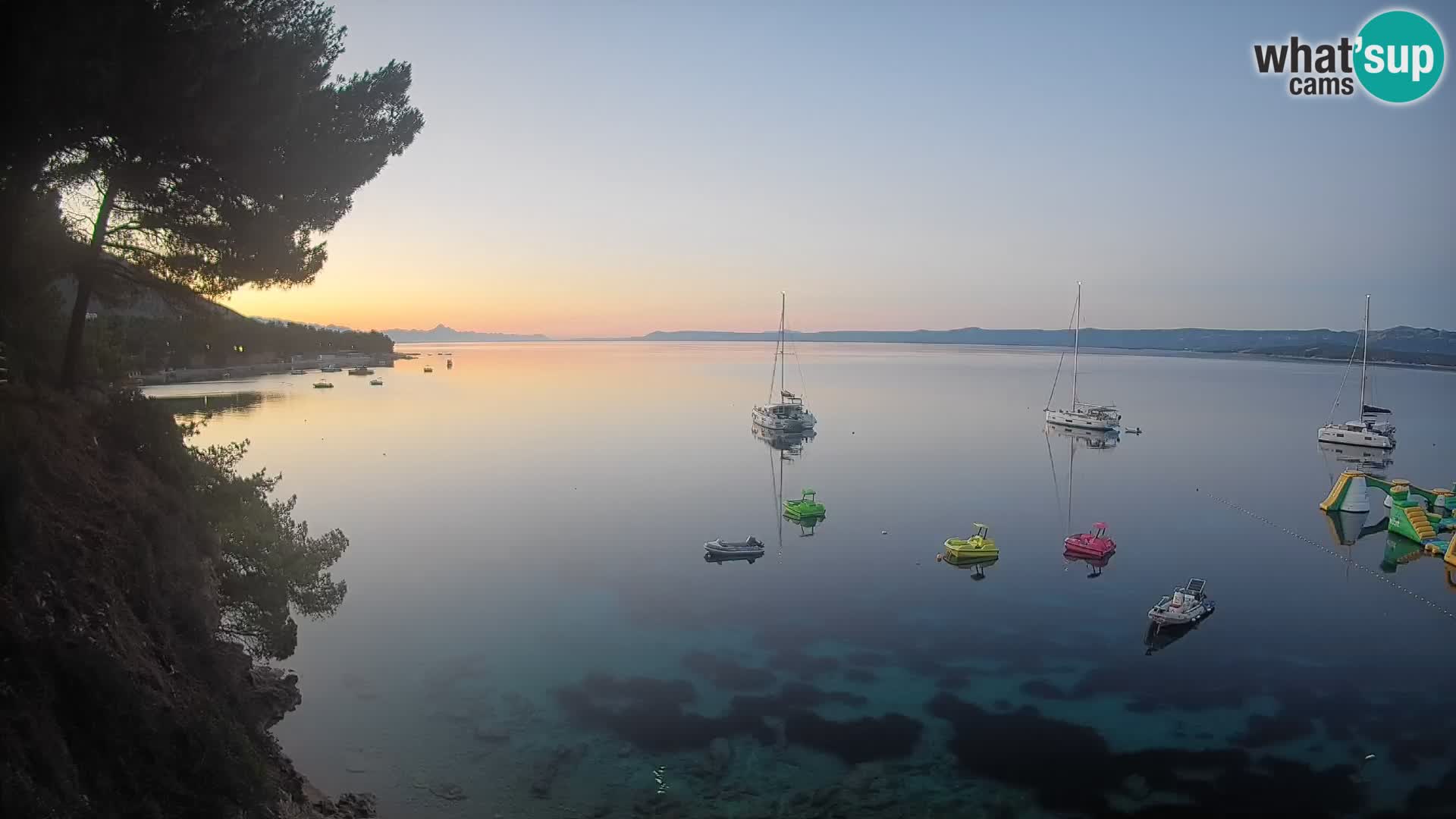 Webcam Spiaggia Potočine Bol – Vista live sulla spiaggia Borak, Isola di Brač