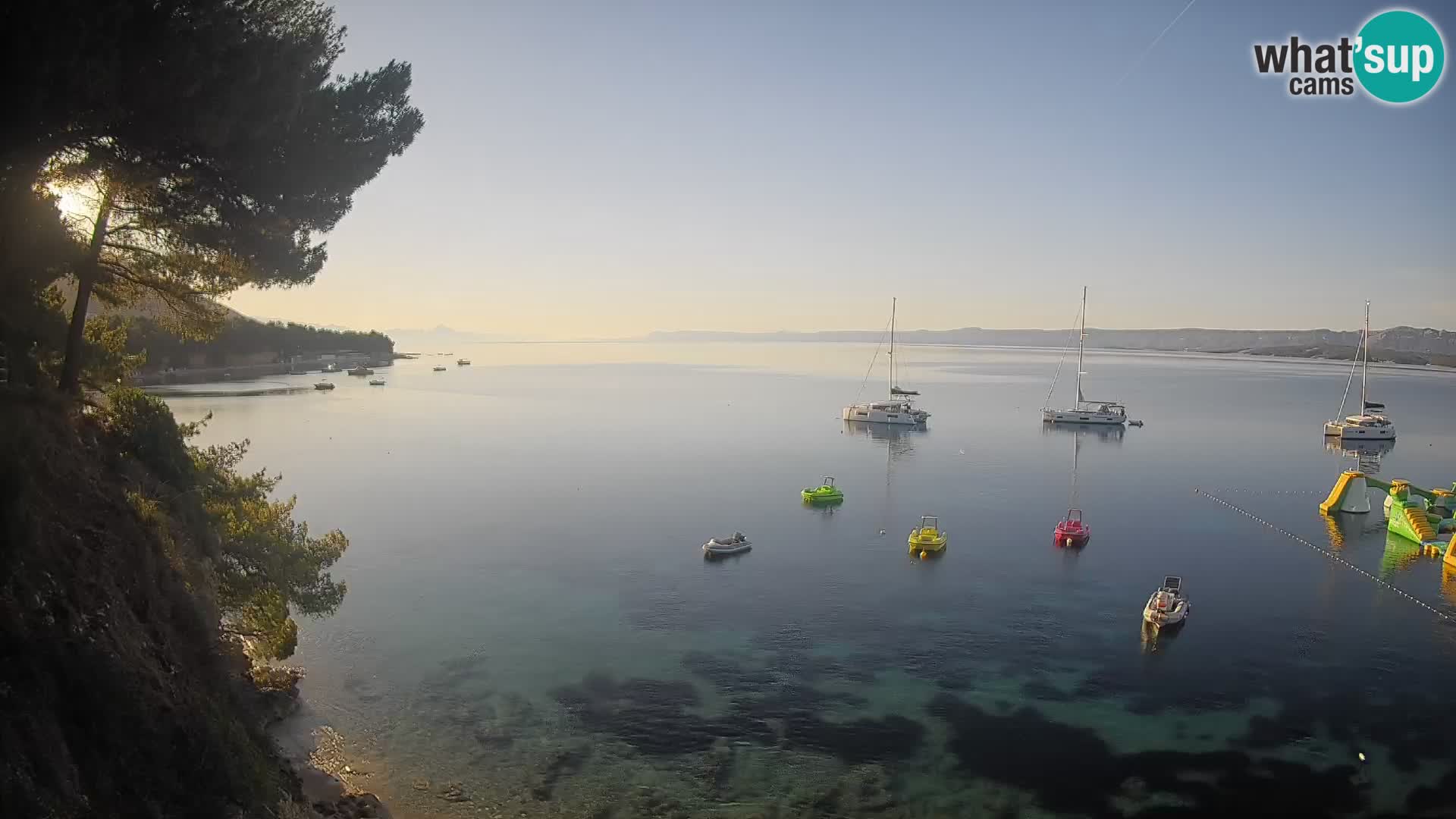 Web kamera Potočine Bol – Pogled uživo na plažu Borak, otok Brač